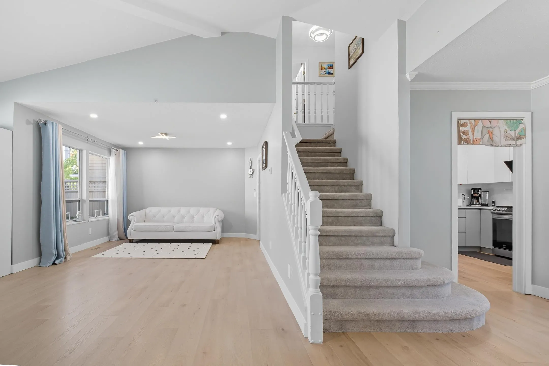 118 15121 19 Avenue