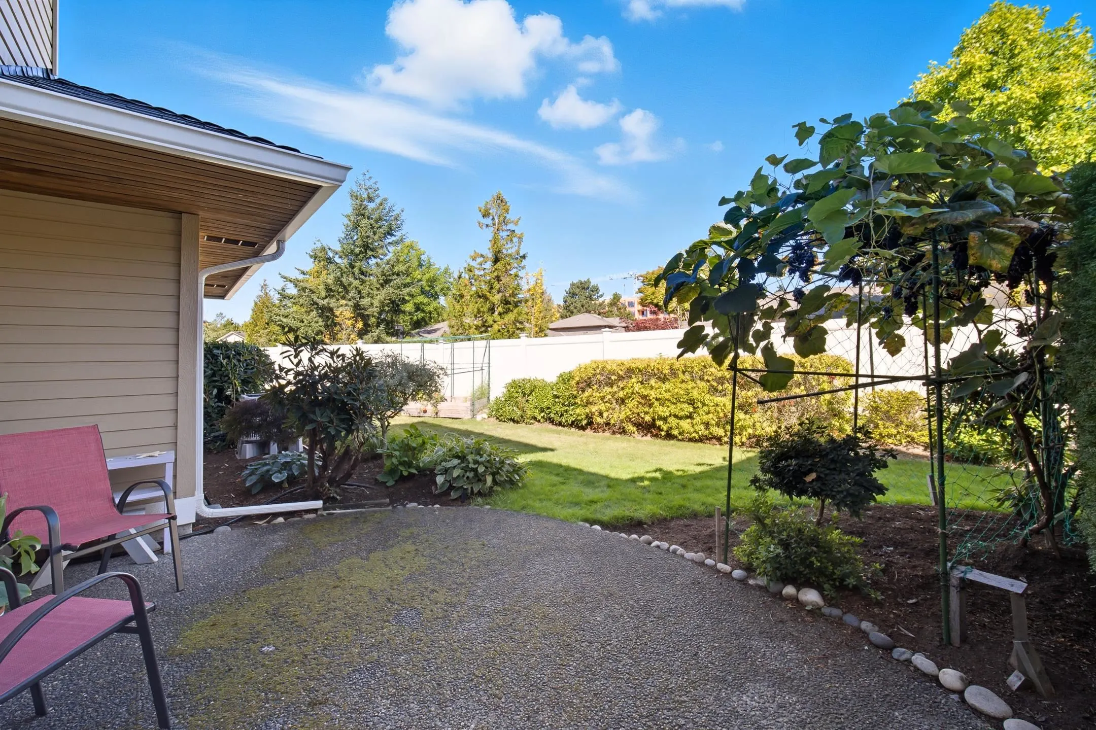 118 15121 19 Avenue