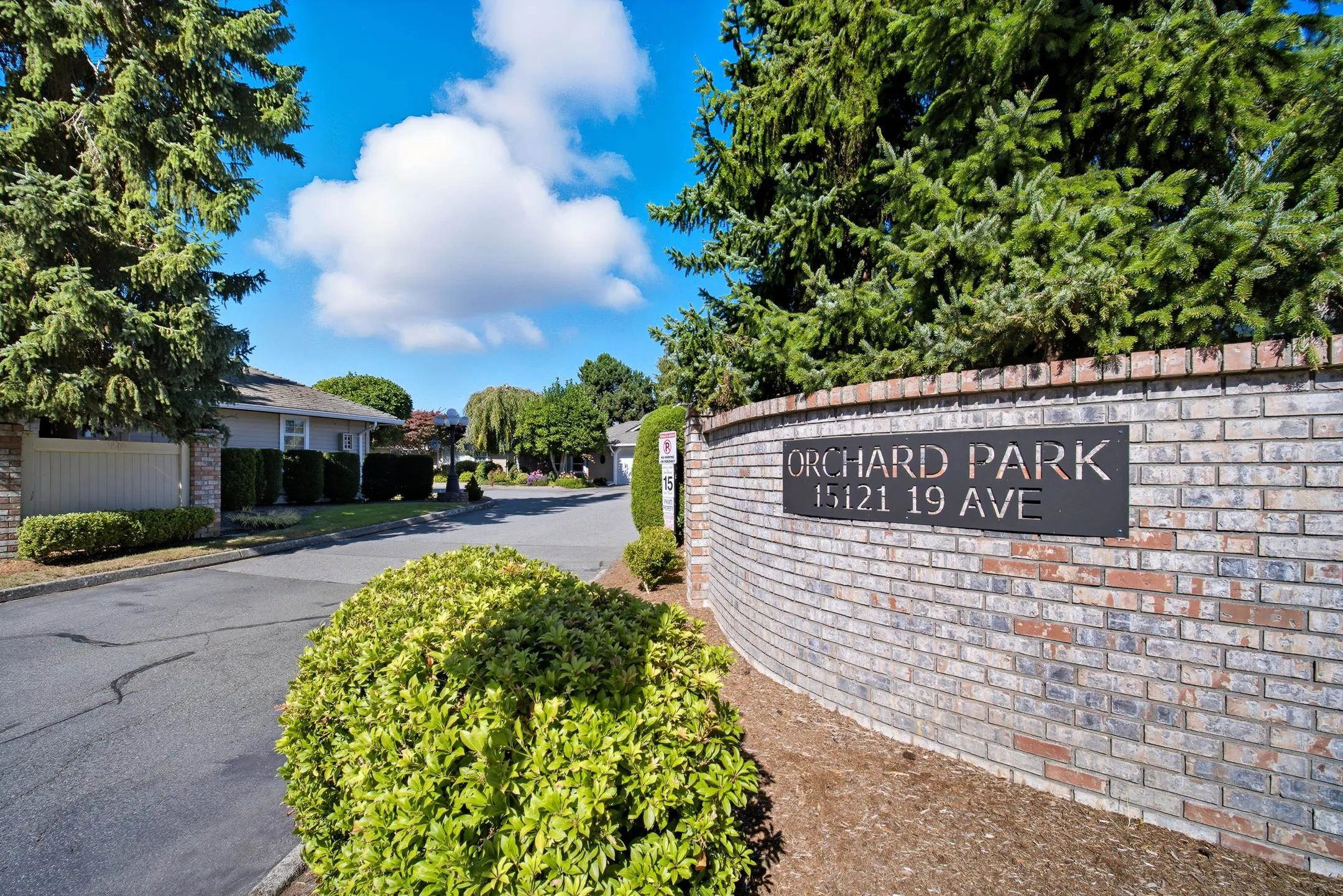 118 15121 19 Avenue