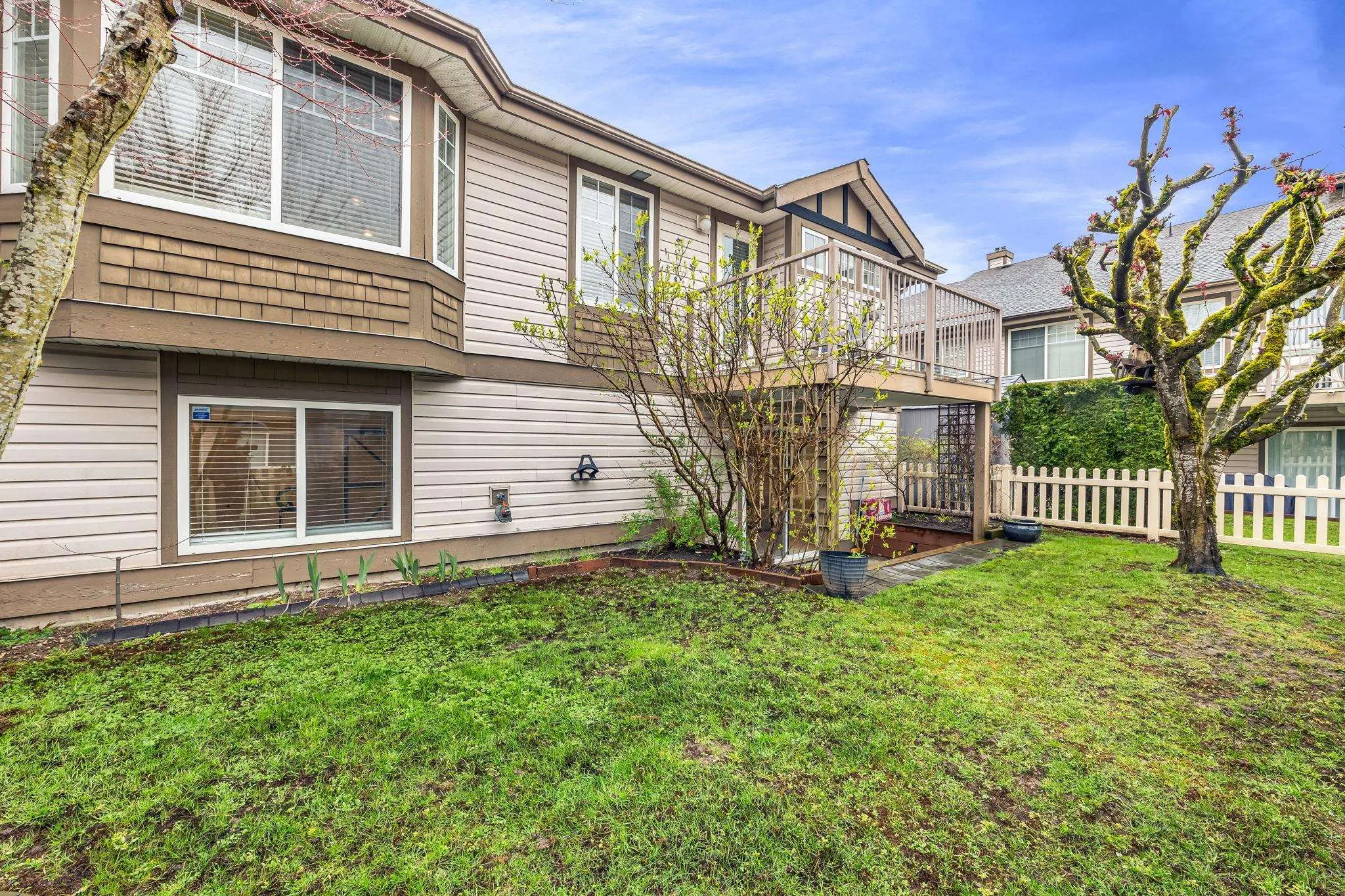 18 20222 96 Avenue