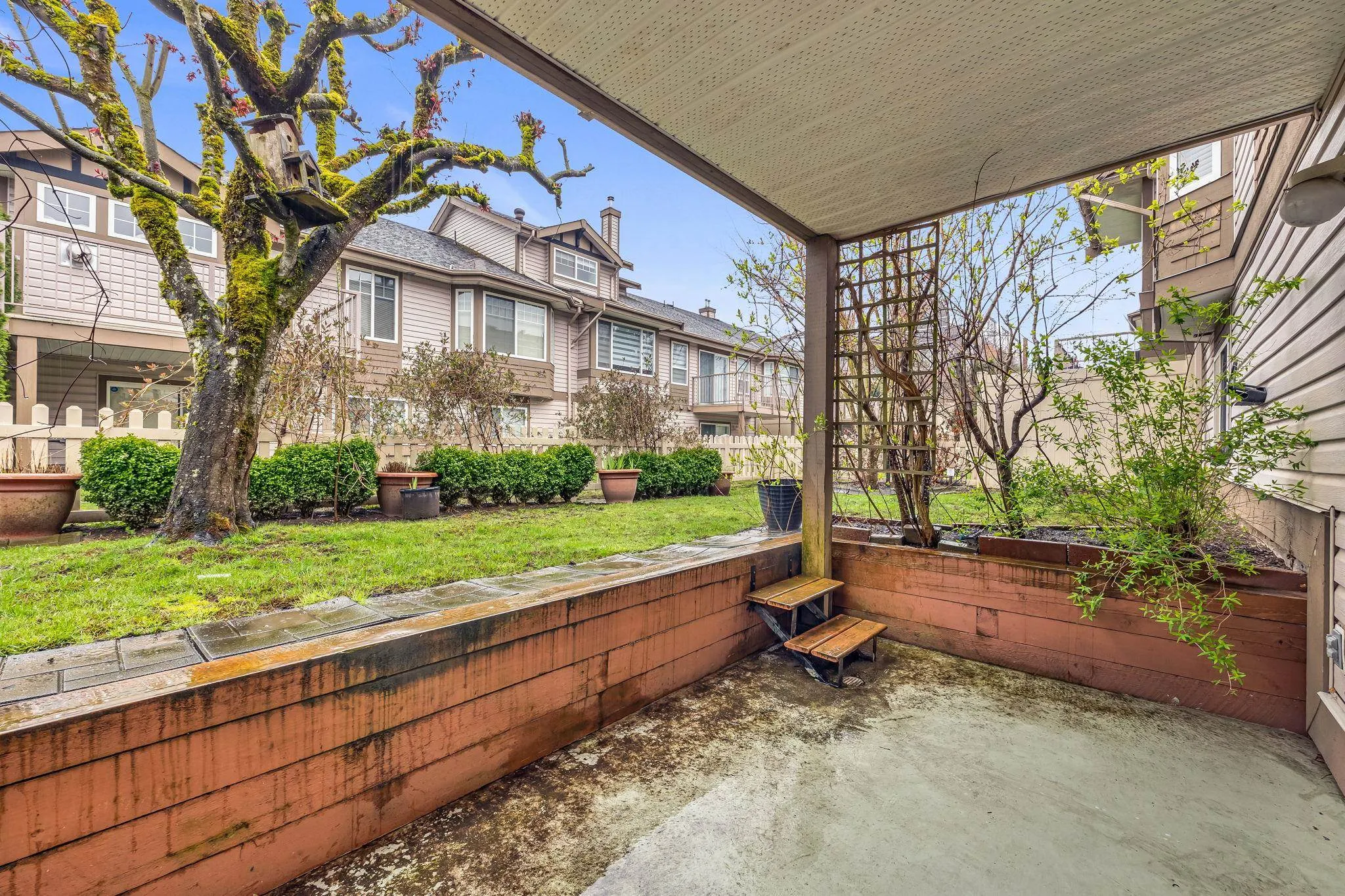 18 20222 96 Avenue