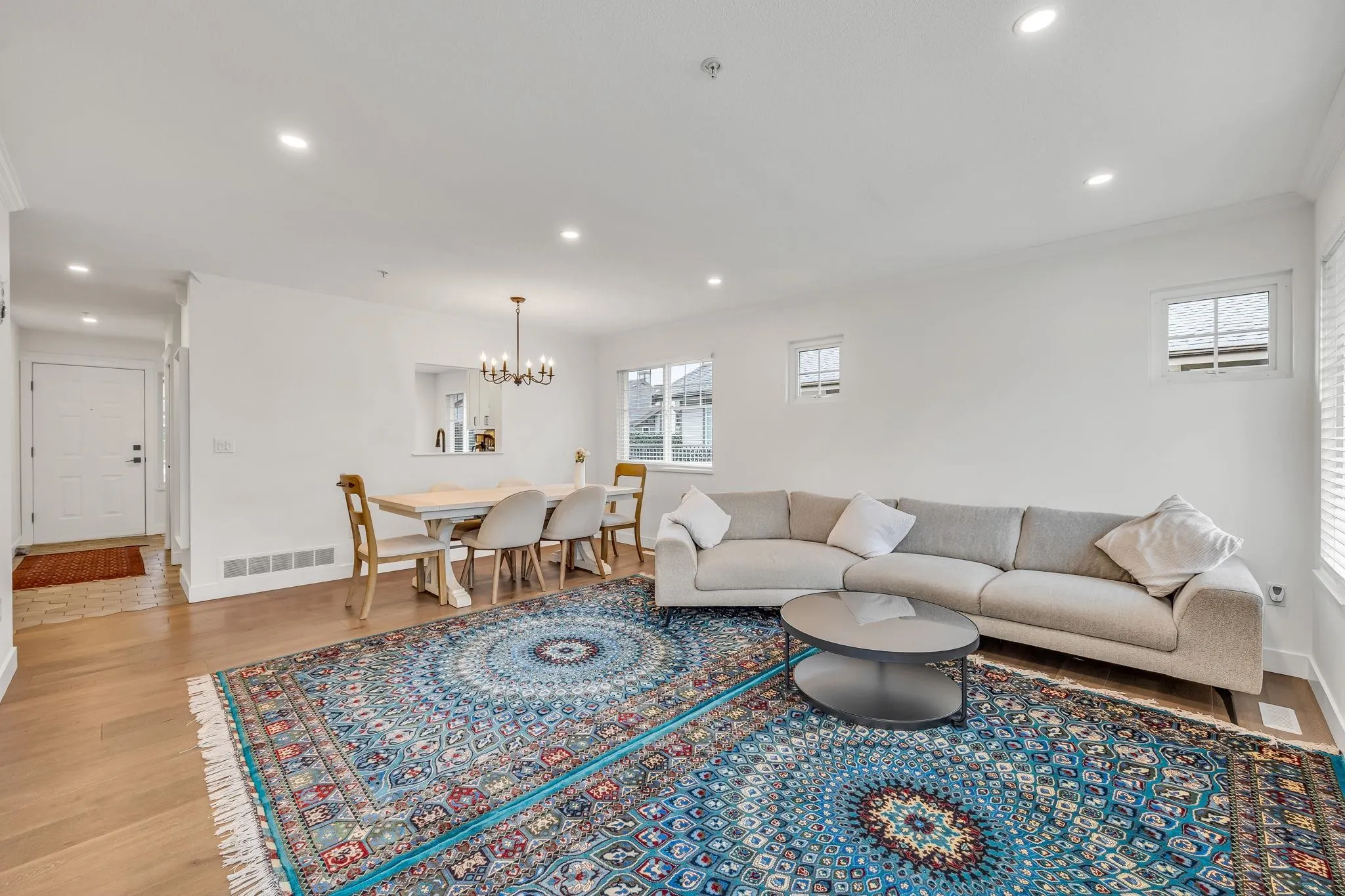 18 20222 96 Avenue