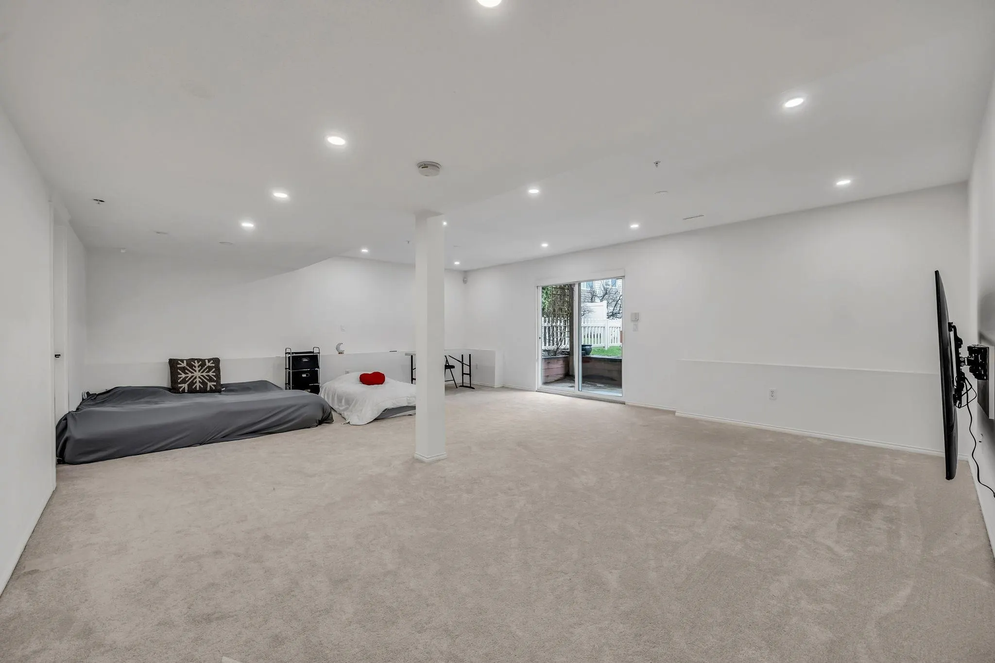 18 20222 96 Avenue
