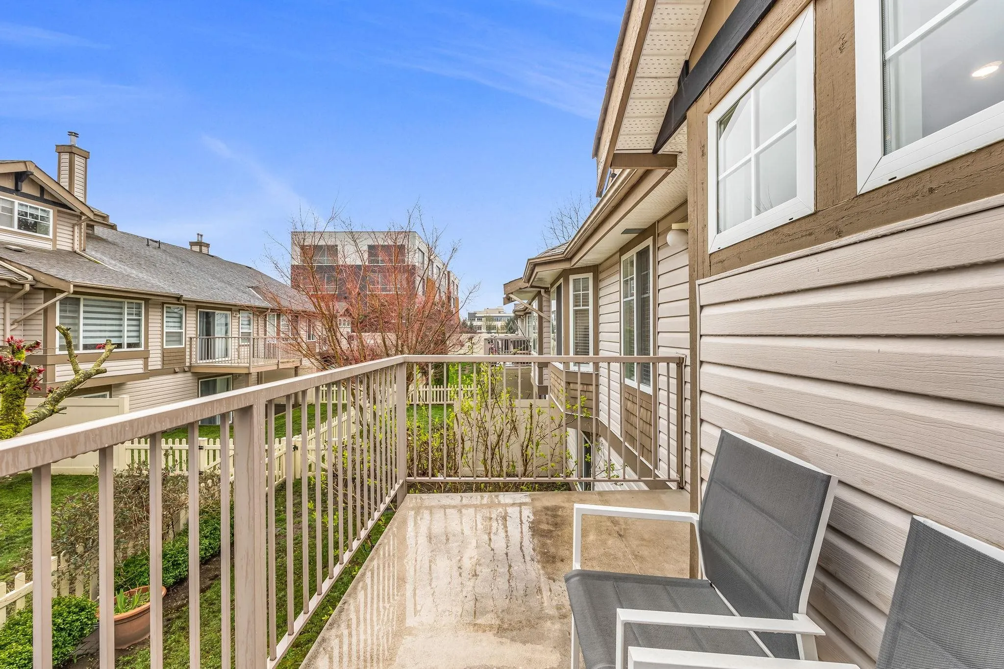 18 20222 96 Avenue