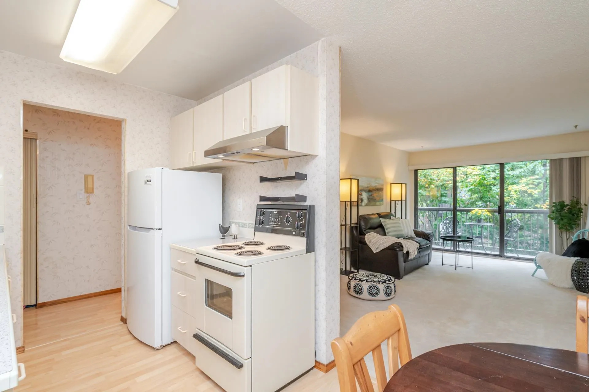 208 15020 North Bluff Road