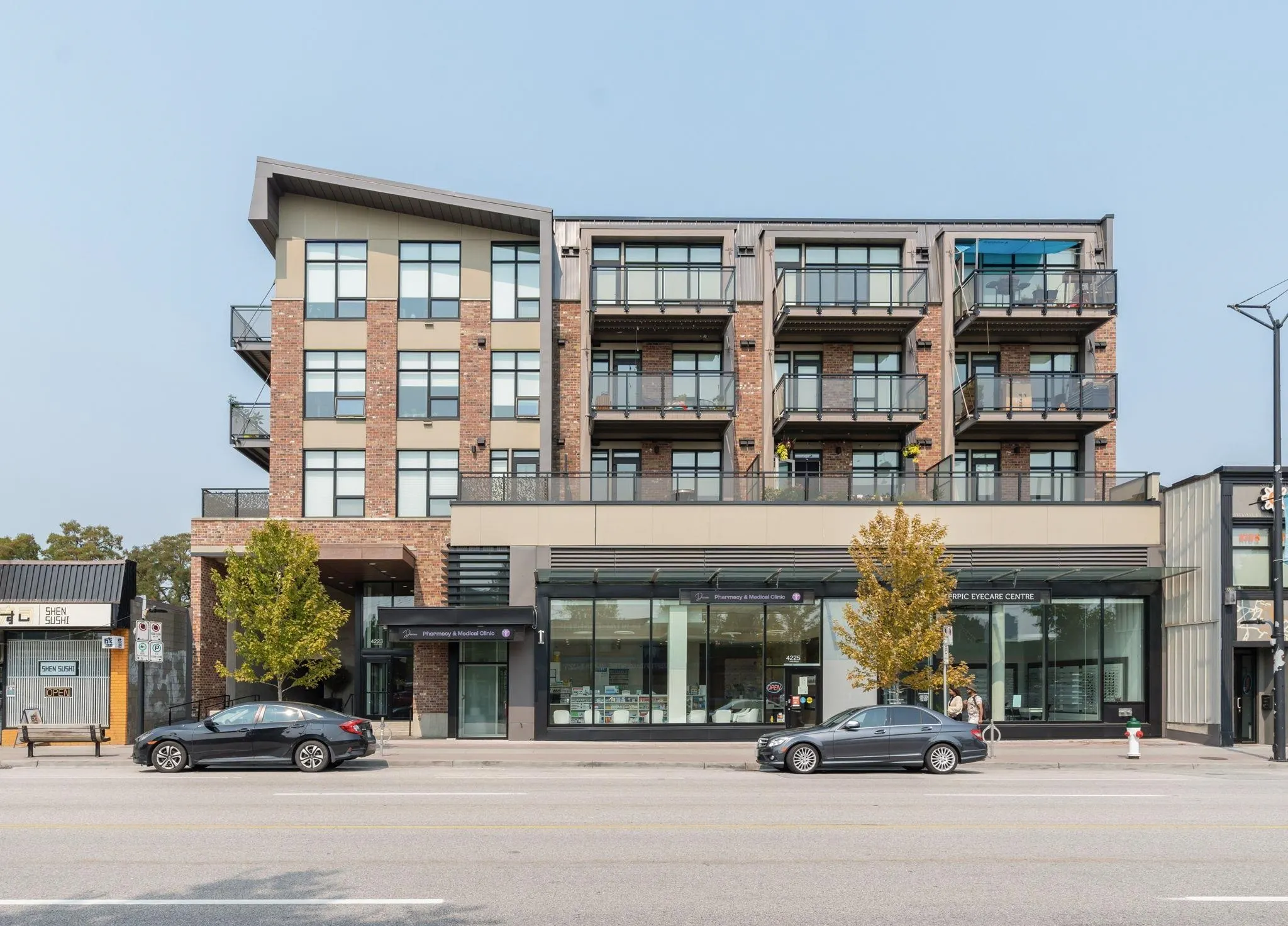 403 4223 Hastings Street