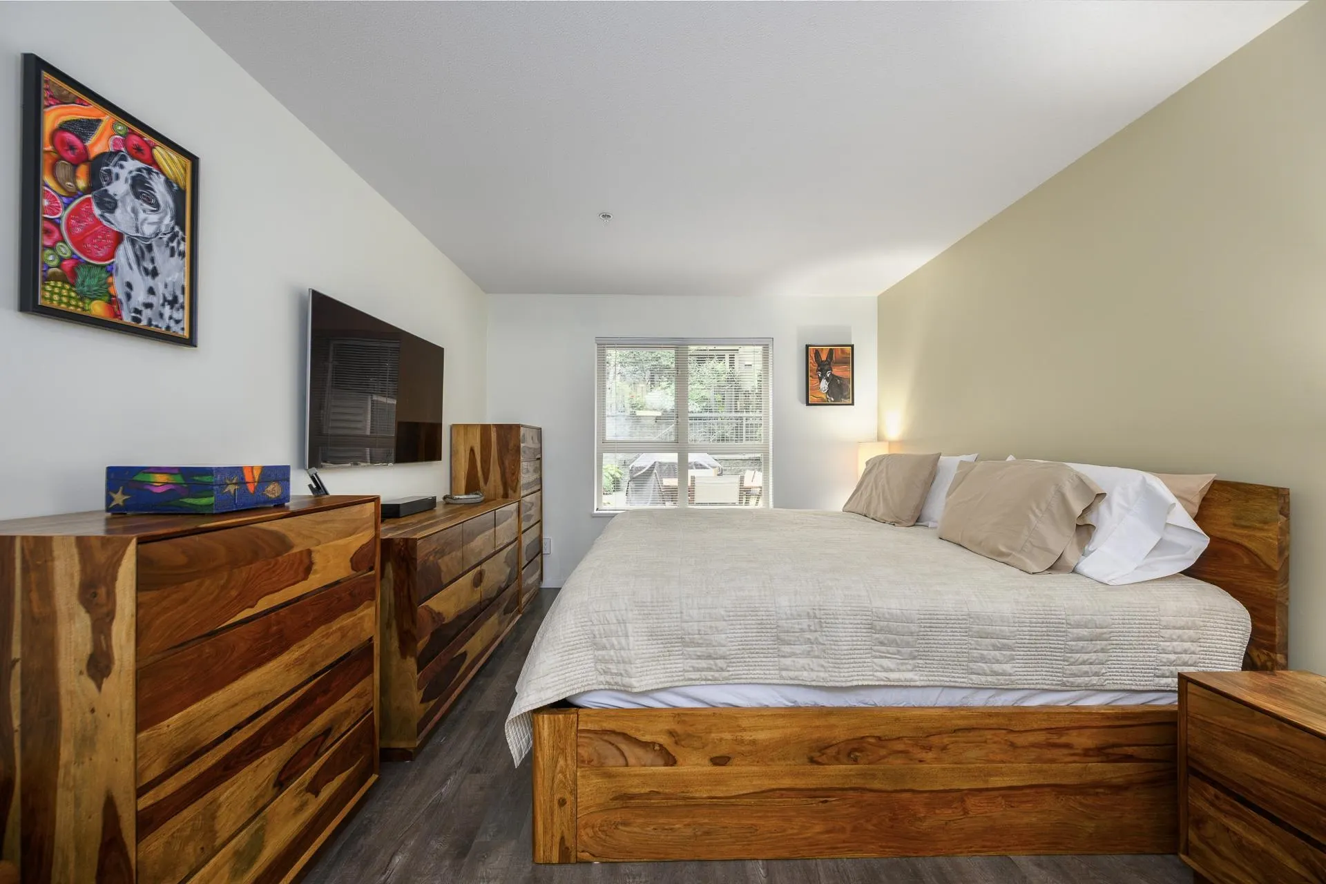 210 9319 University Crescent