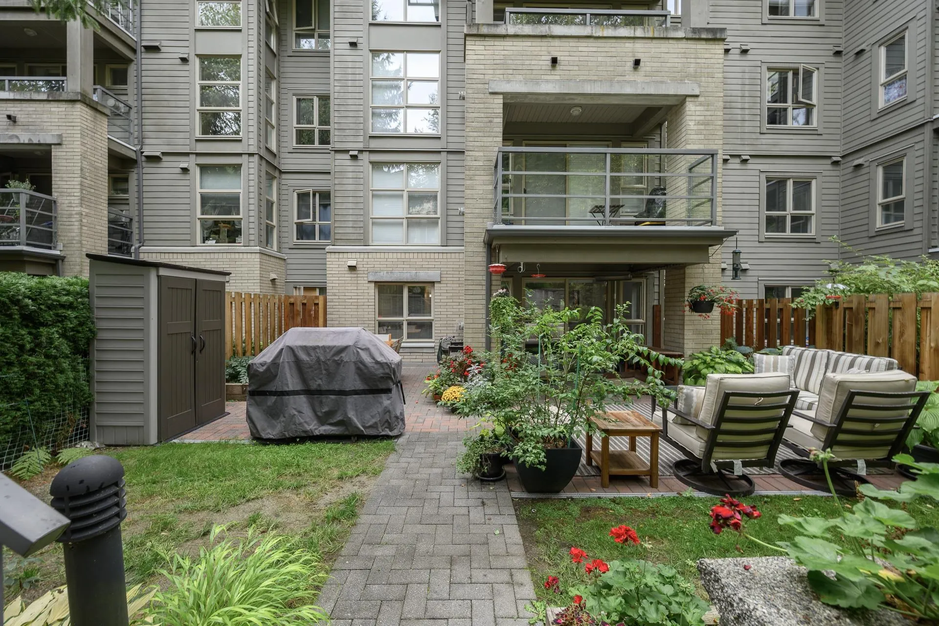 210 9319 University Crescent