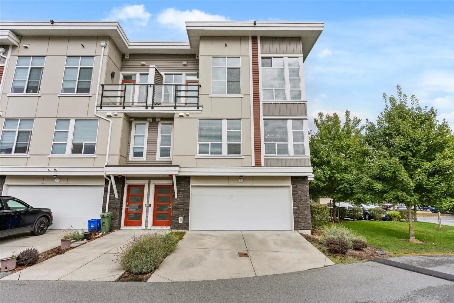 28 8466 Midtown Way