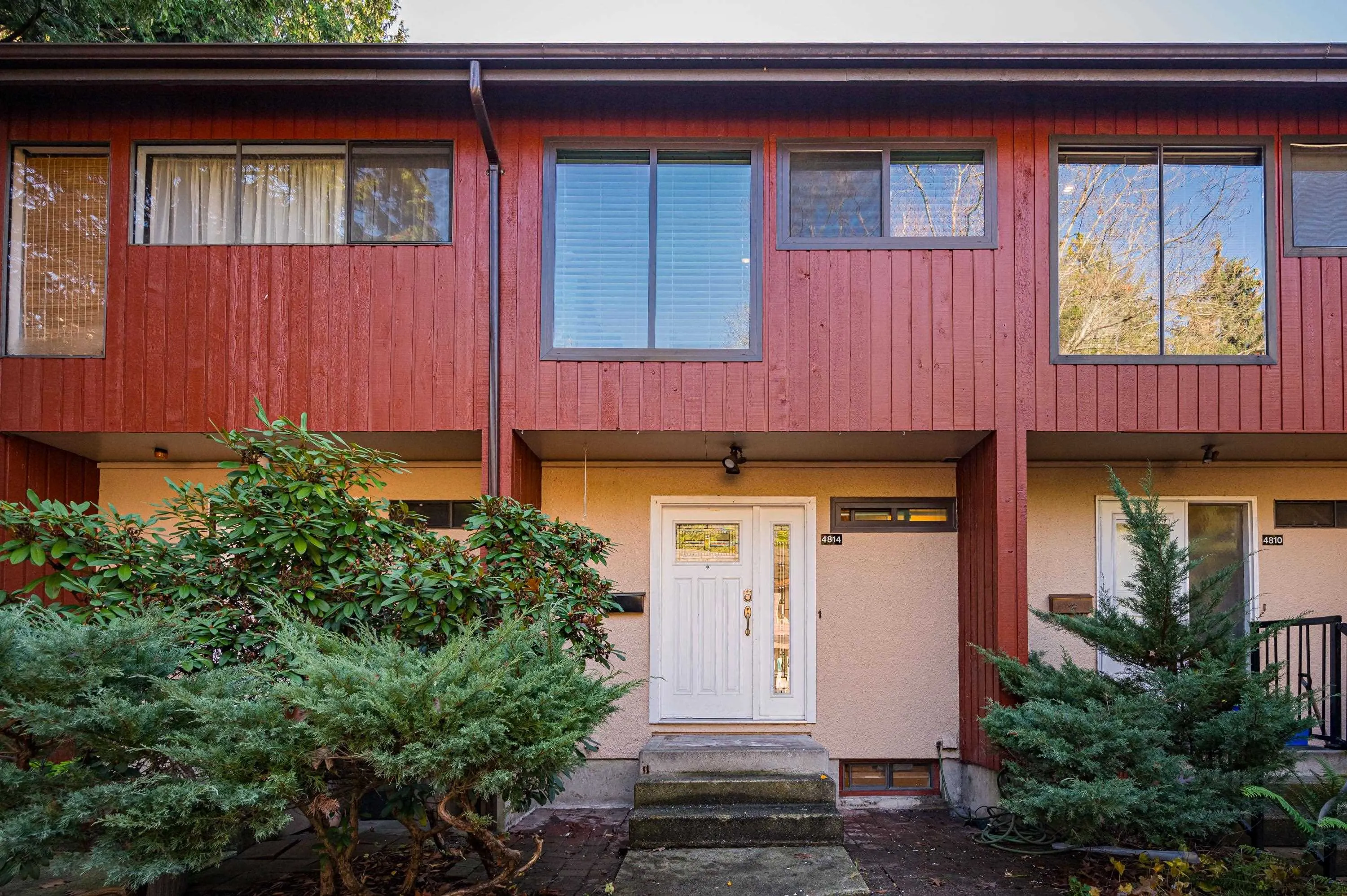 4814 Fernglen Drive