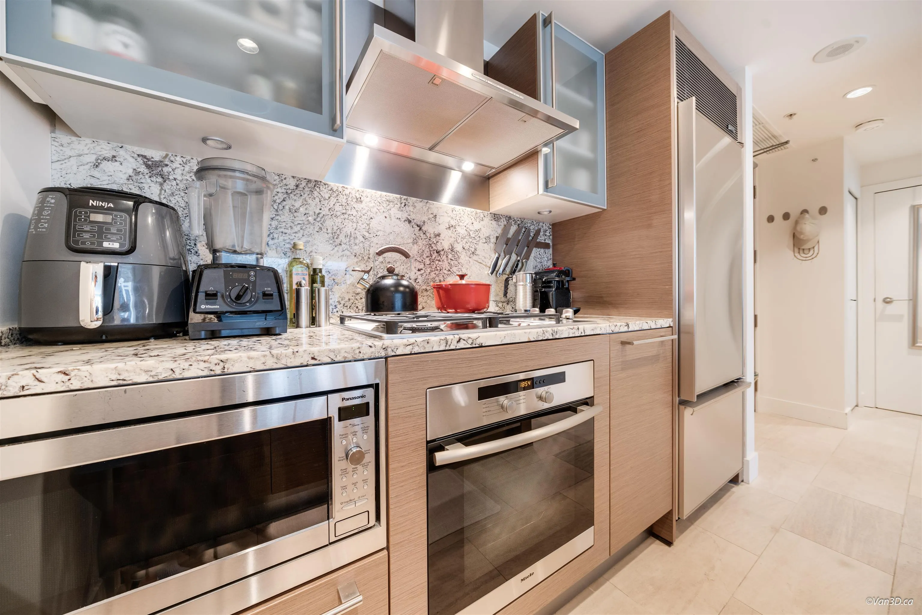 2903 1111 Alberni Street