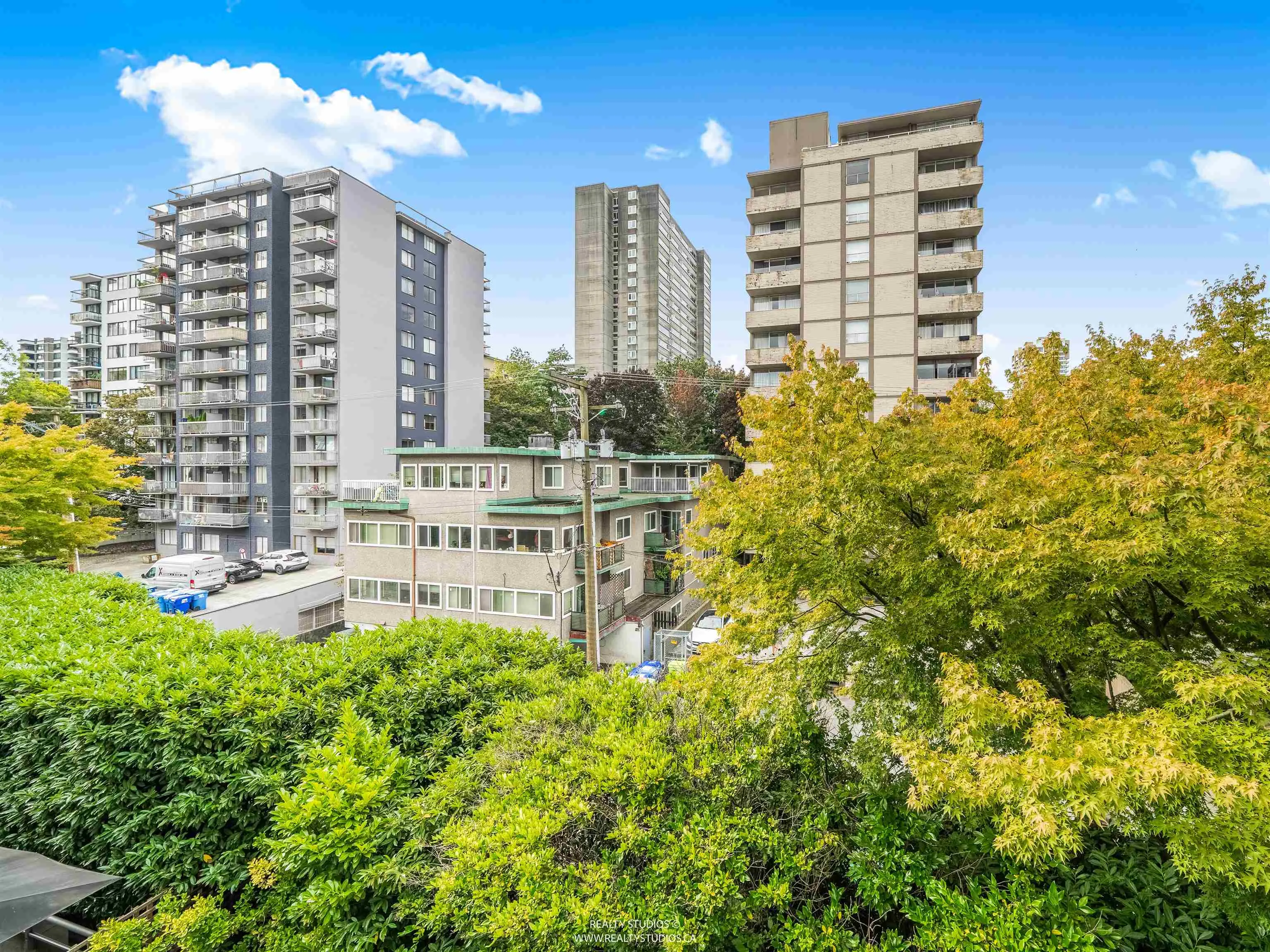 302 1688 Robson Street
