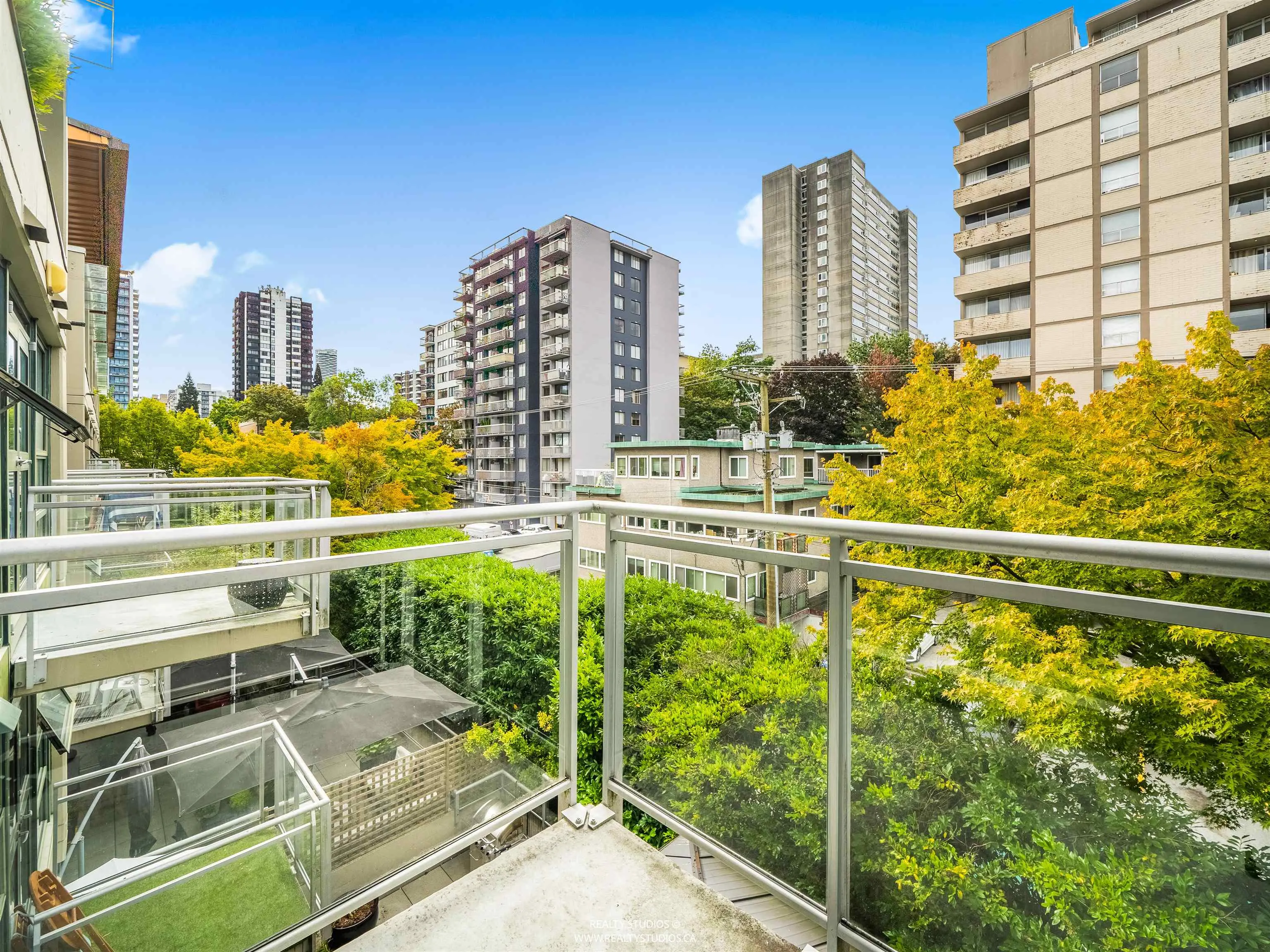 302 1688 Robson Street