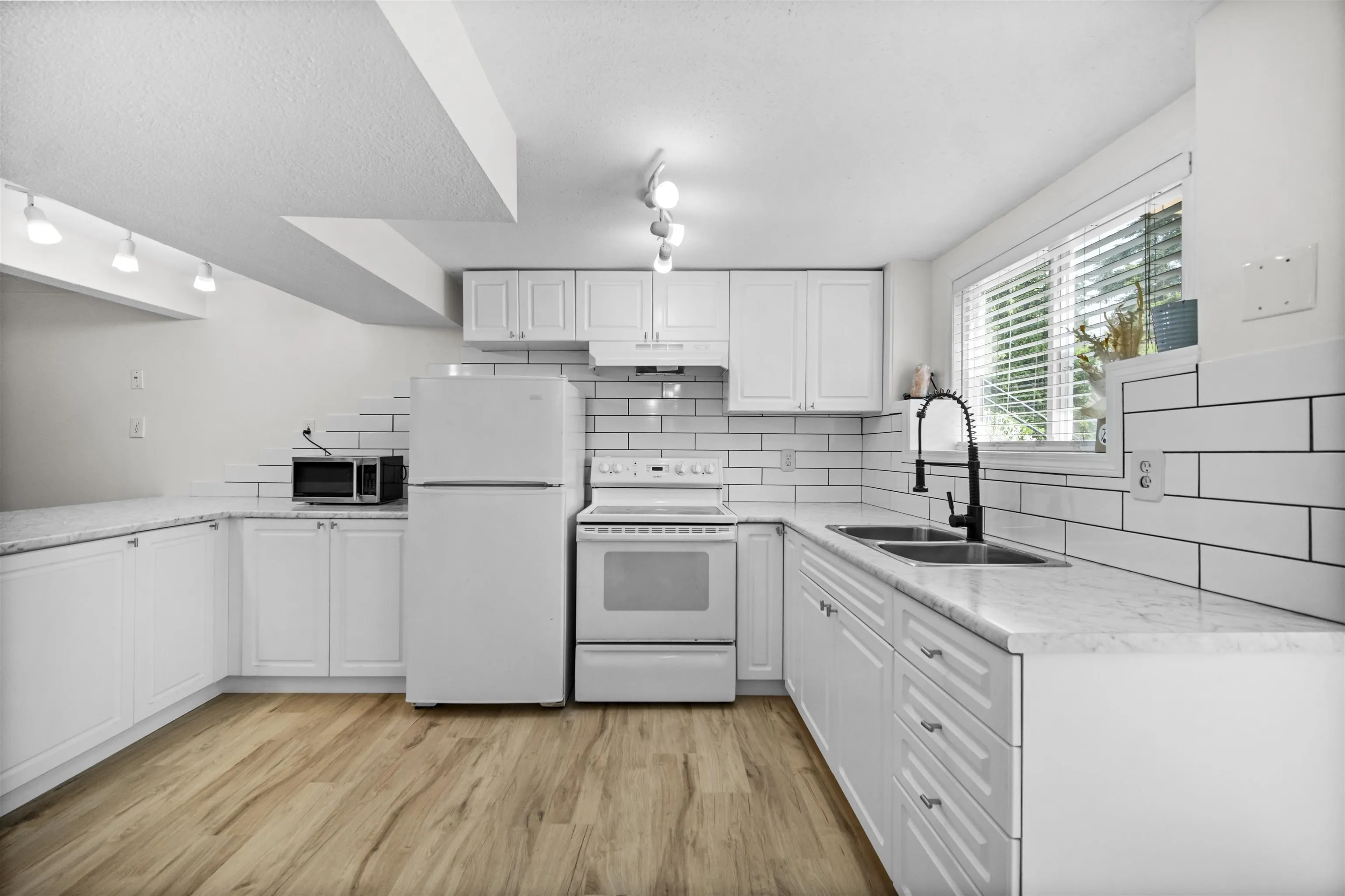 5786 Aberdeen Street