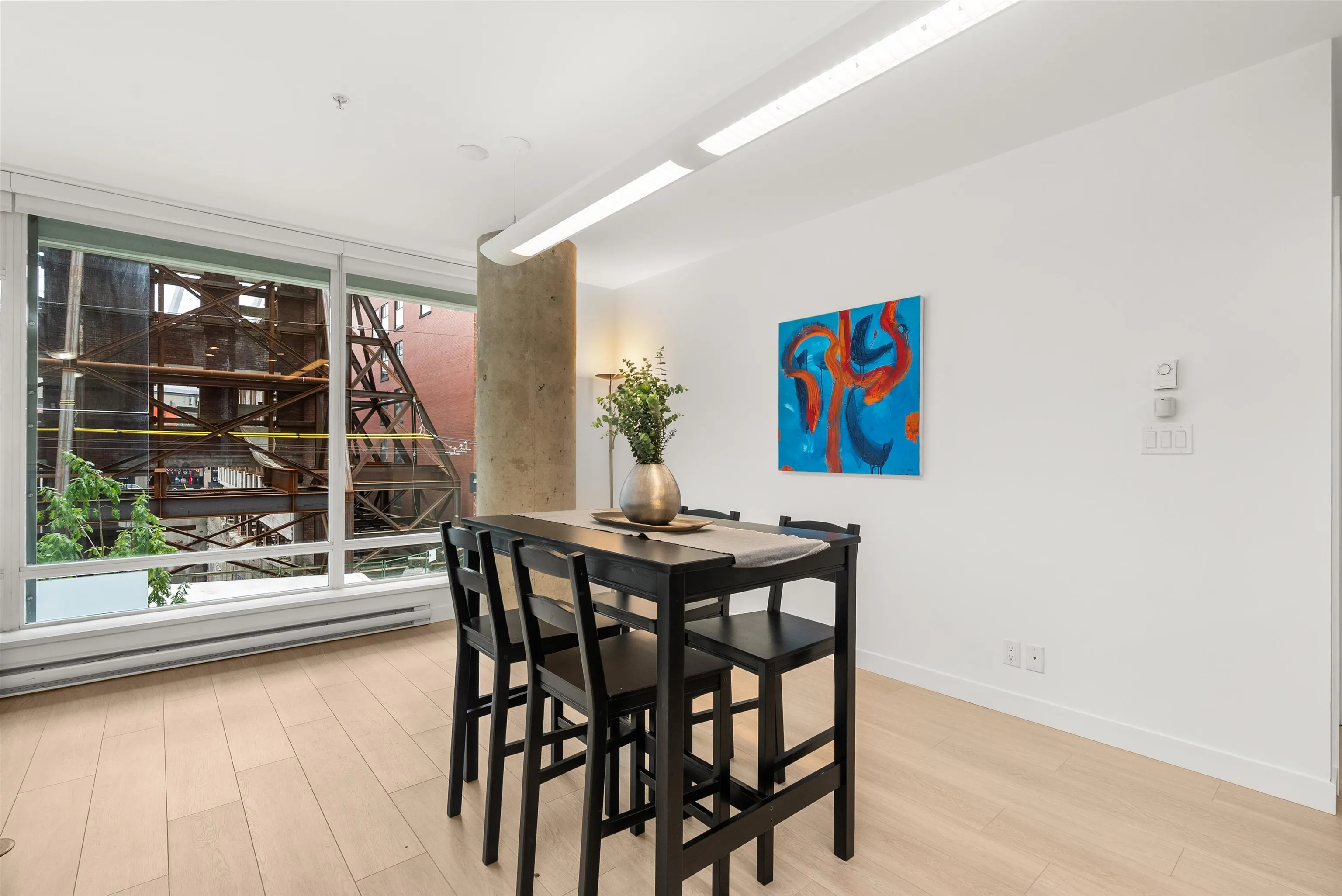 817 Cambie Street