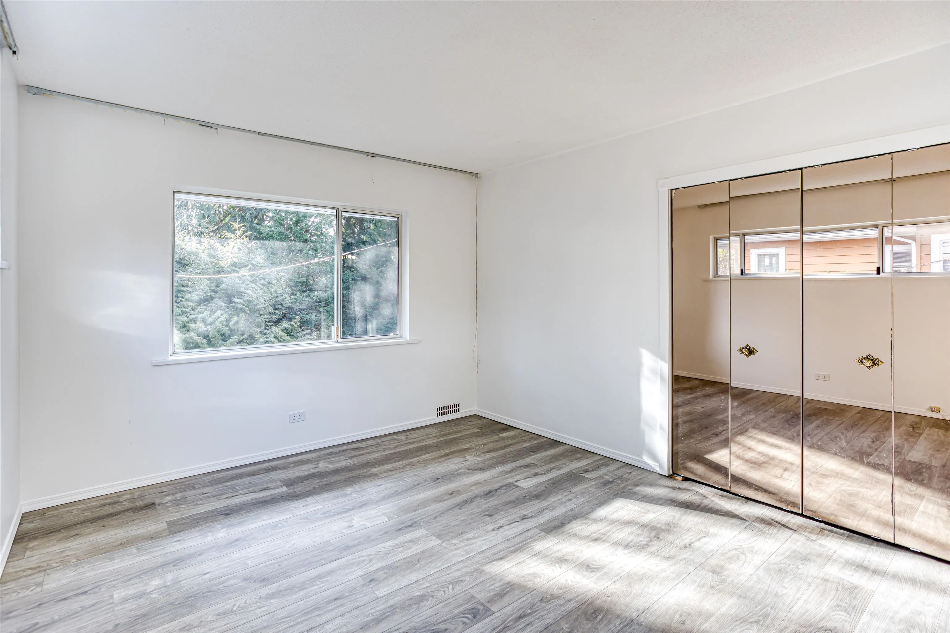 1025 Ridgewood Drive