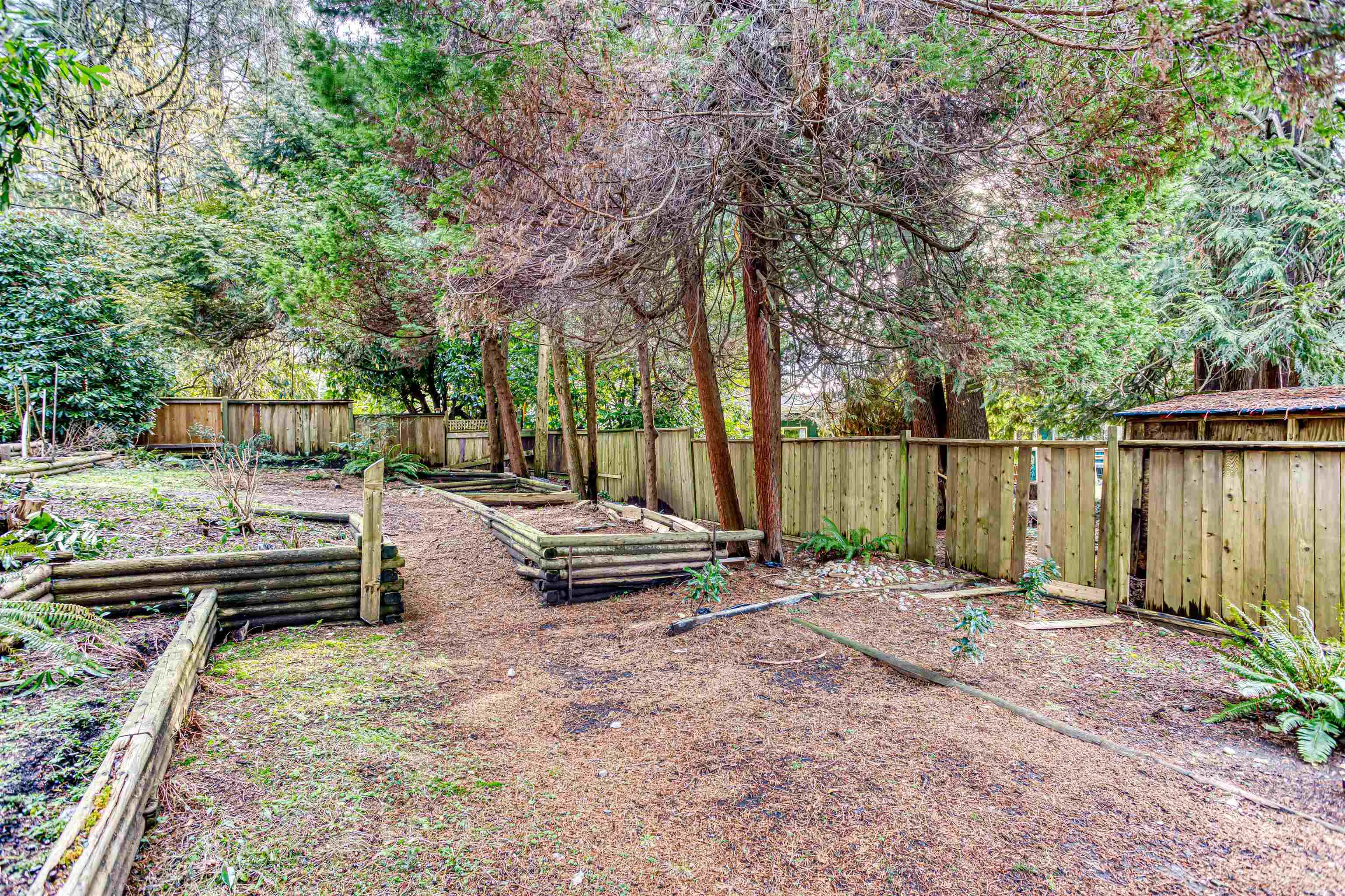 1025 Ridgewood Drive