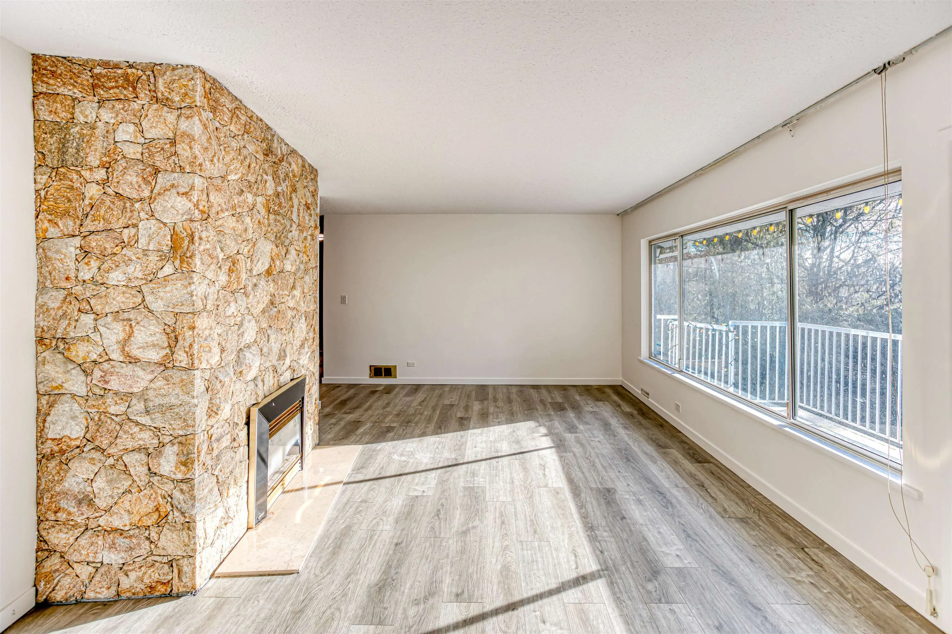 1025 Ridgewood Drive