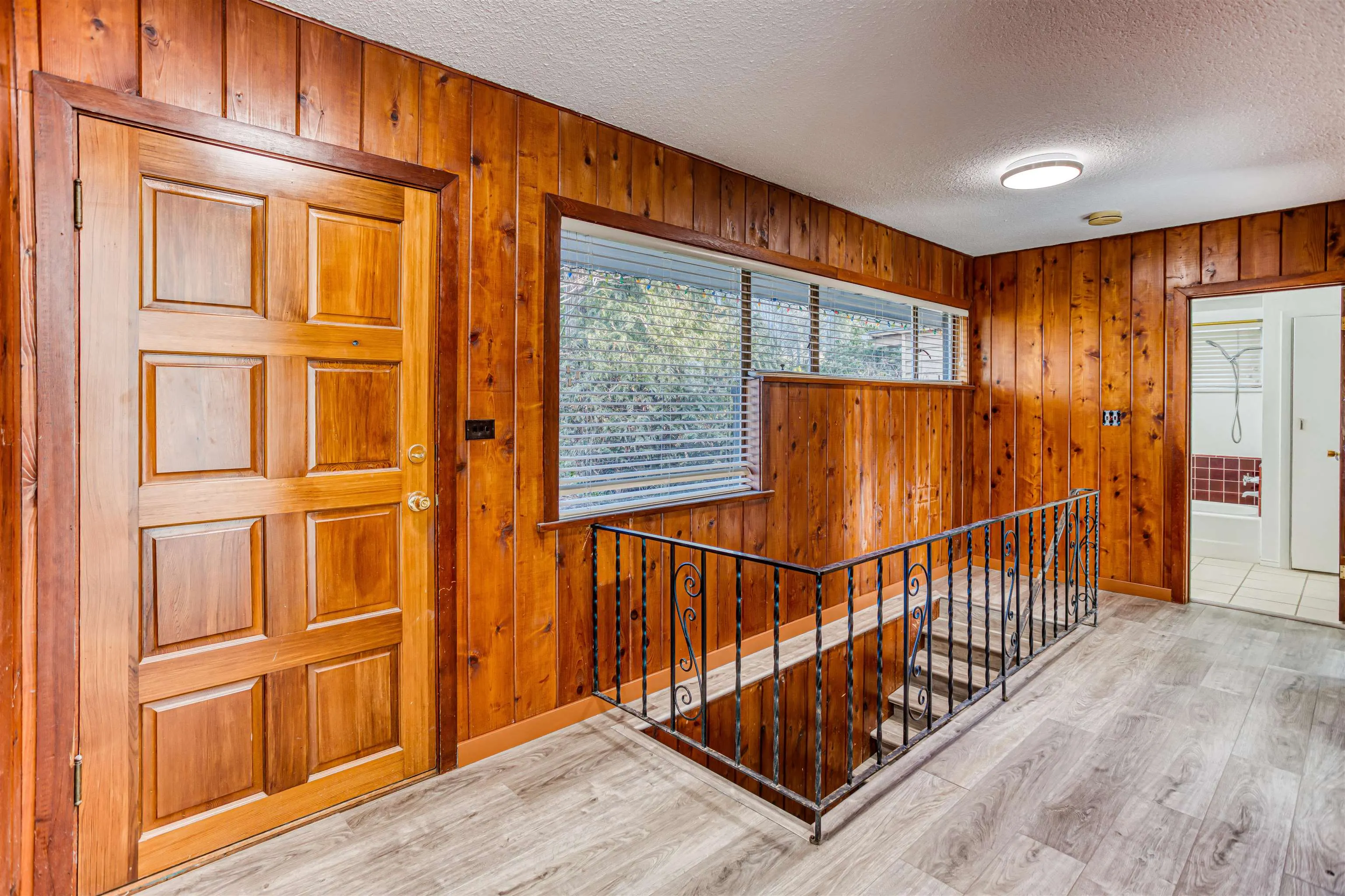 1025 Ridgewood Drive