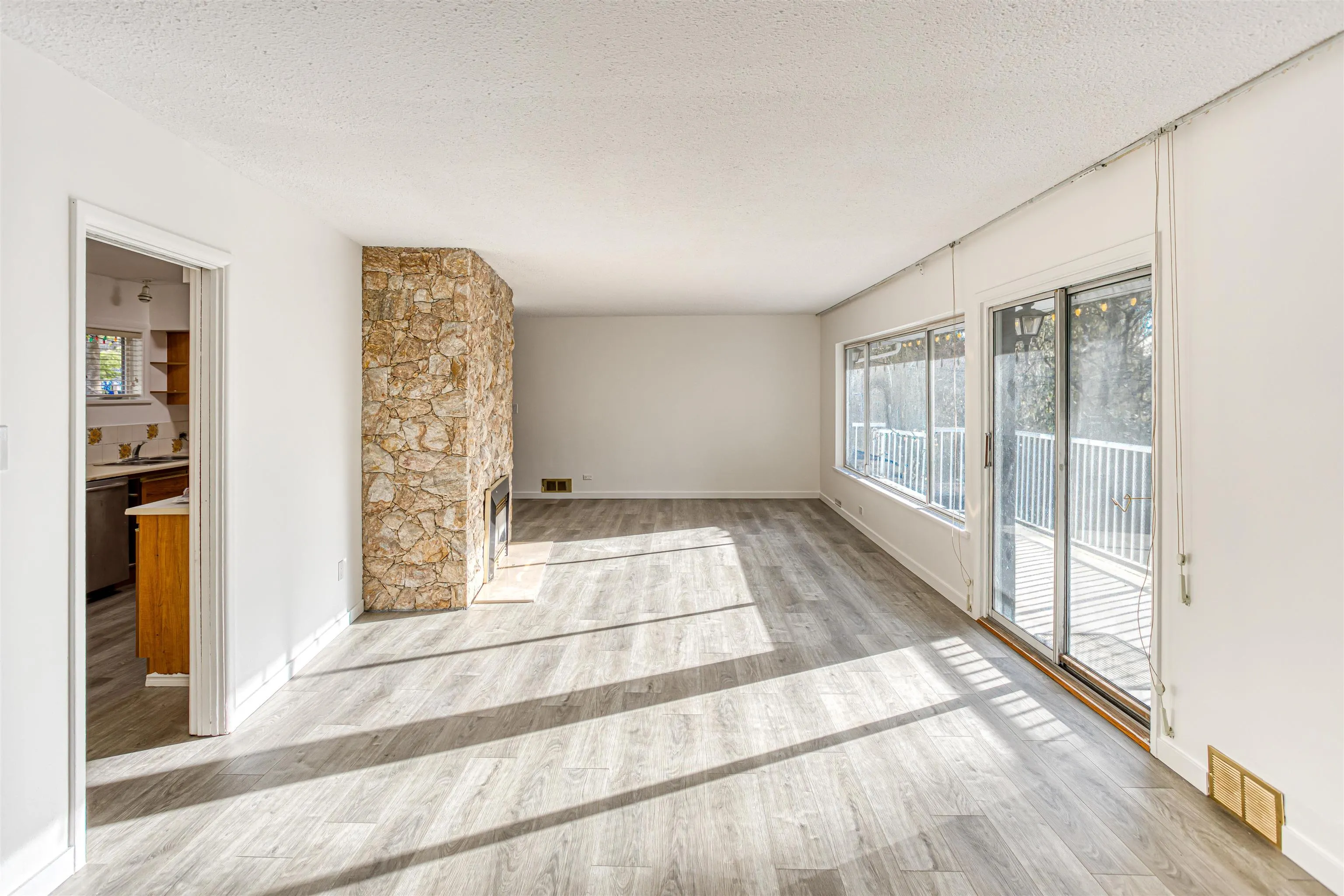 1025 Ridgewood Drive