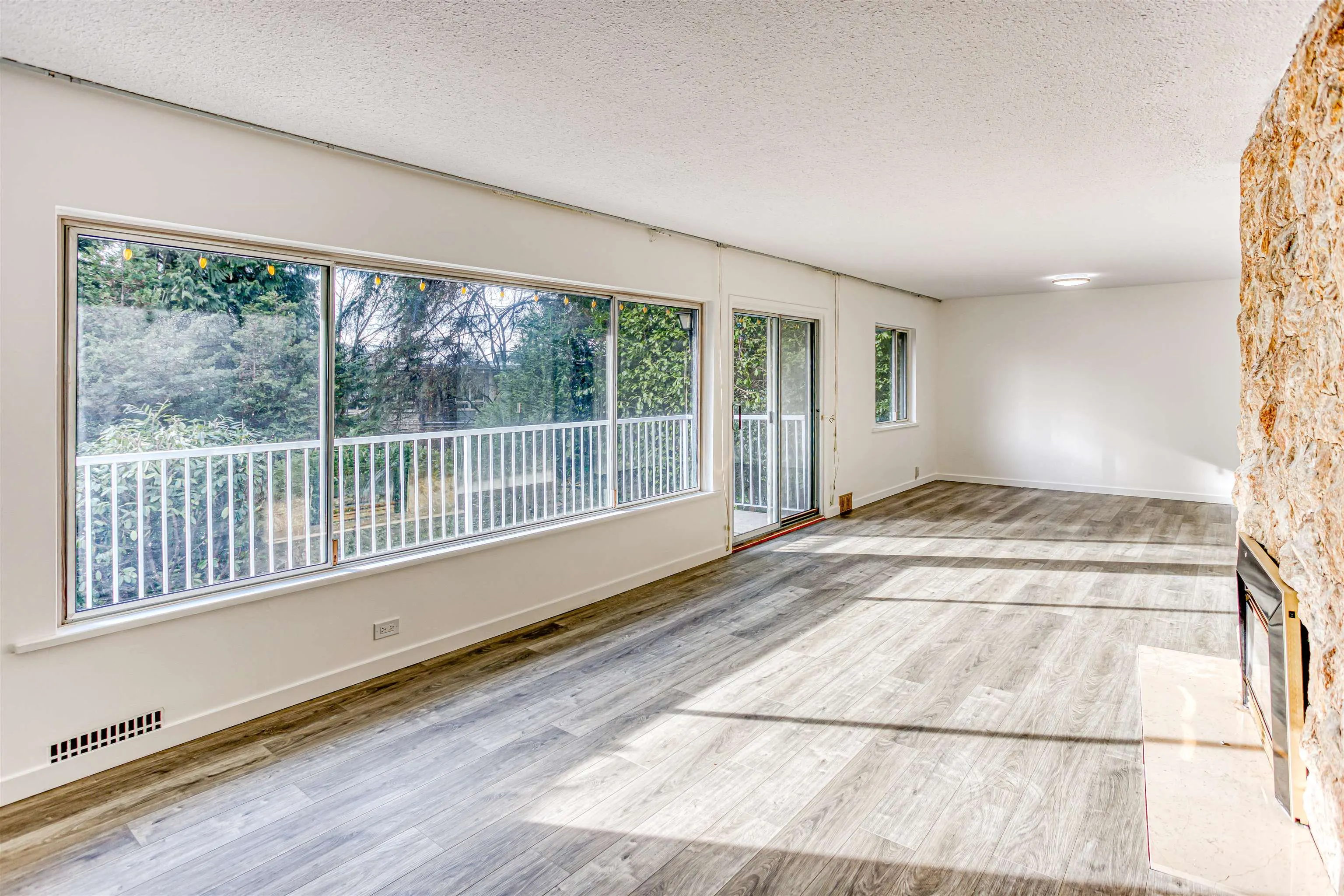 1025 Ridgewood Drive