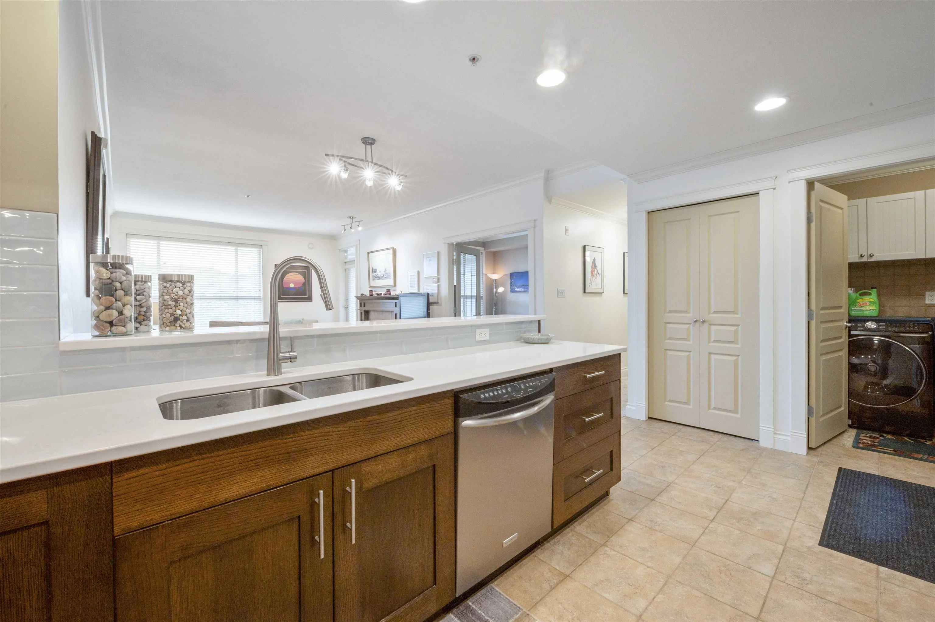 407 1787 154 Street