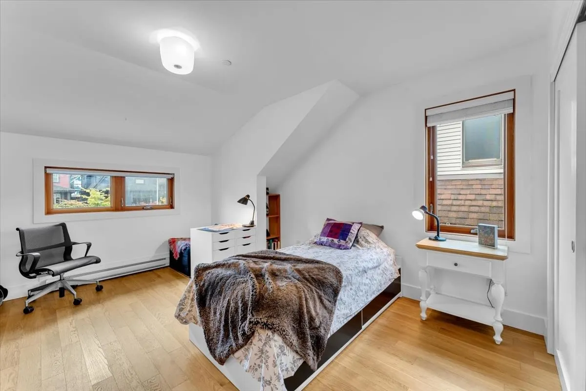 57 W 17th Avenue