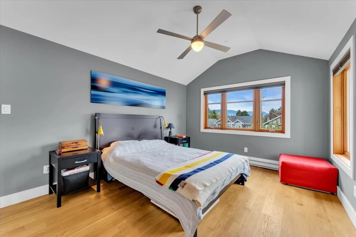 57 W 17th Avenue