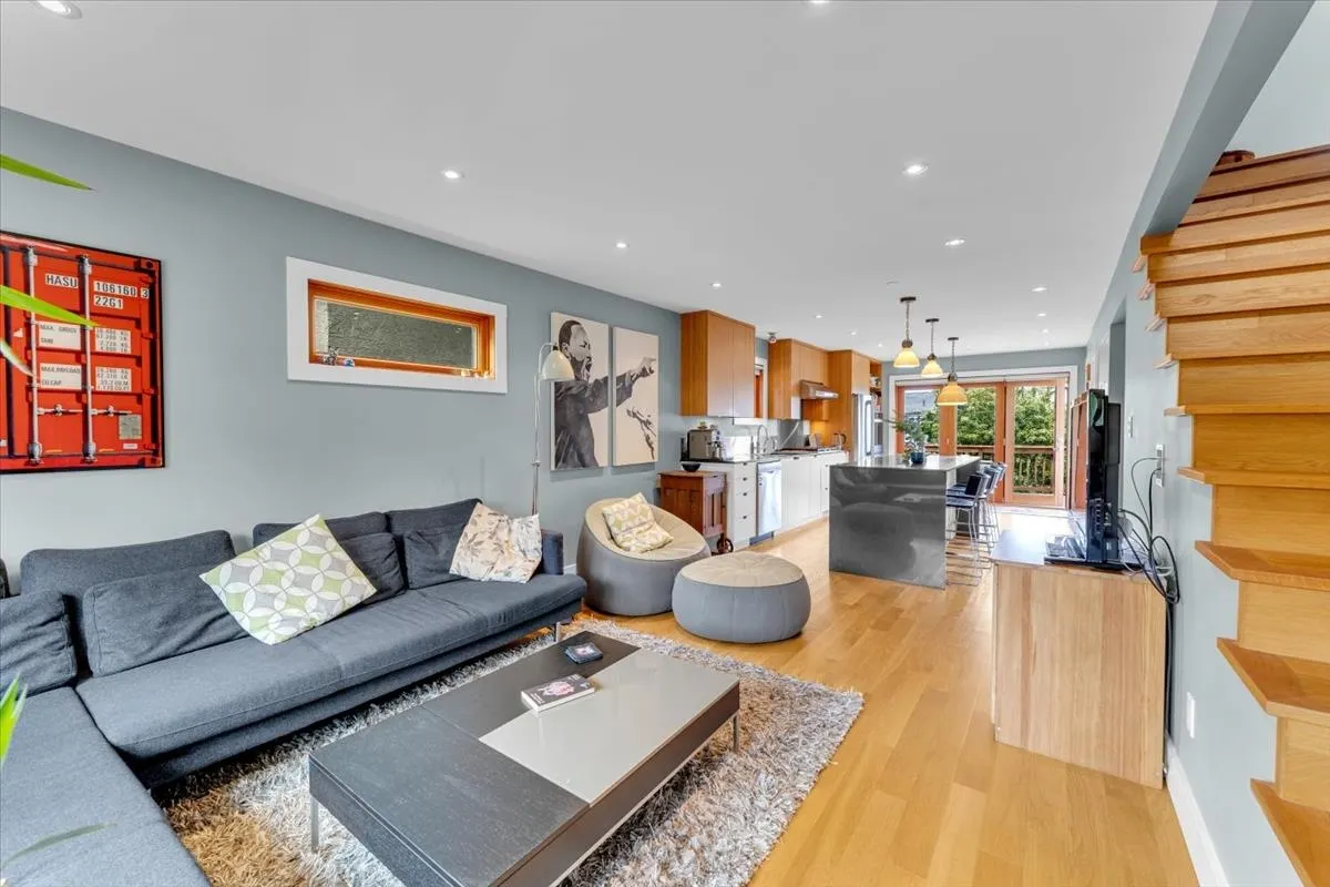 57 W 17th Avenue