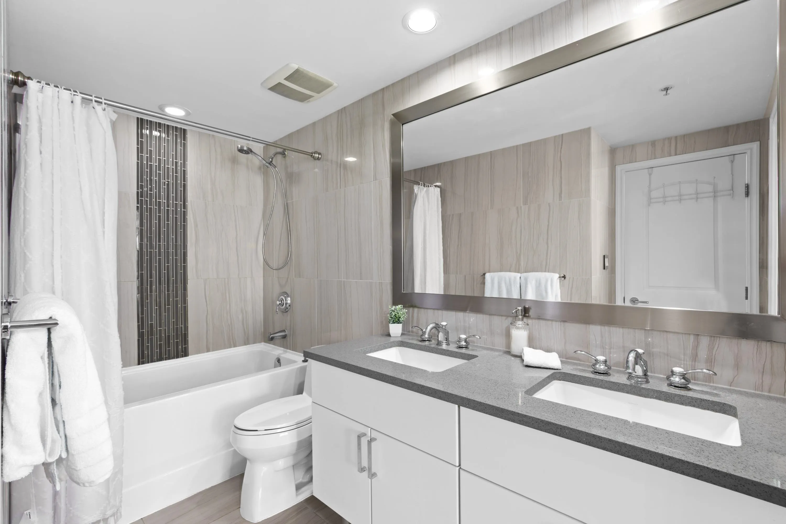 608 199 Victory Ship Way