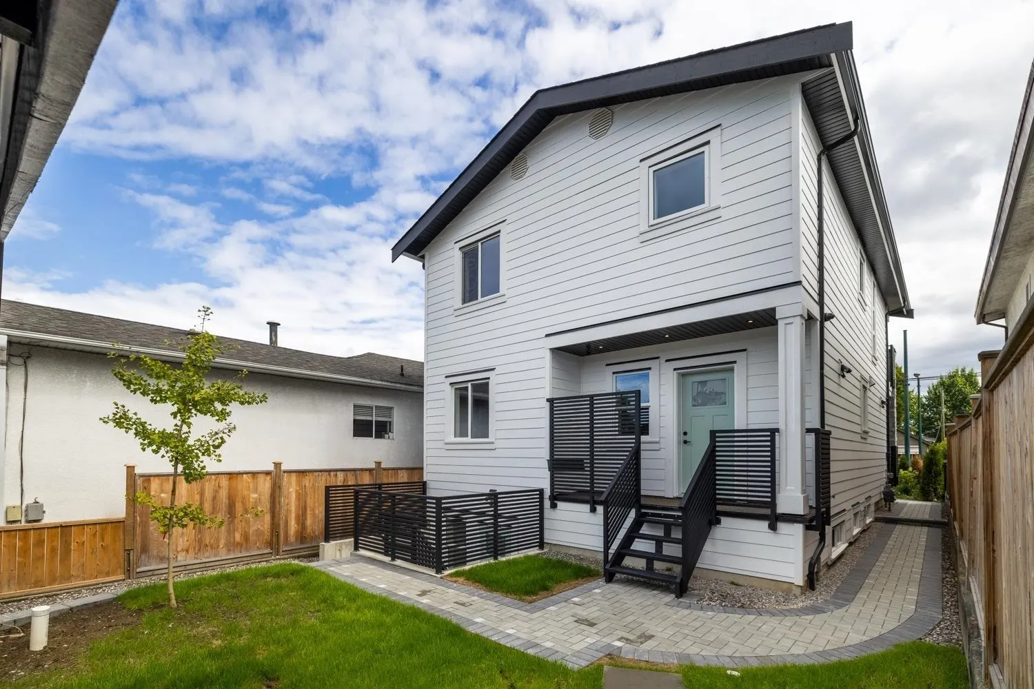 1155 Renfrew Street