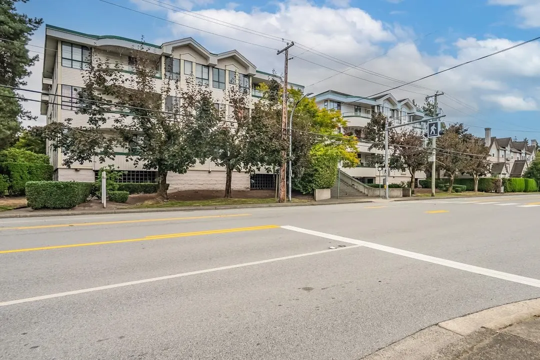 306 7300 Gilbert Road