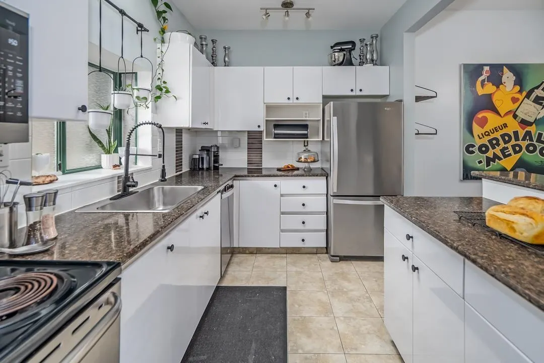 306 7300 Gilbert Road