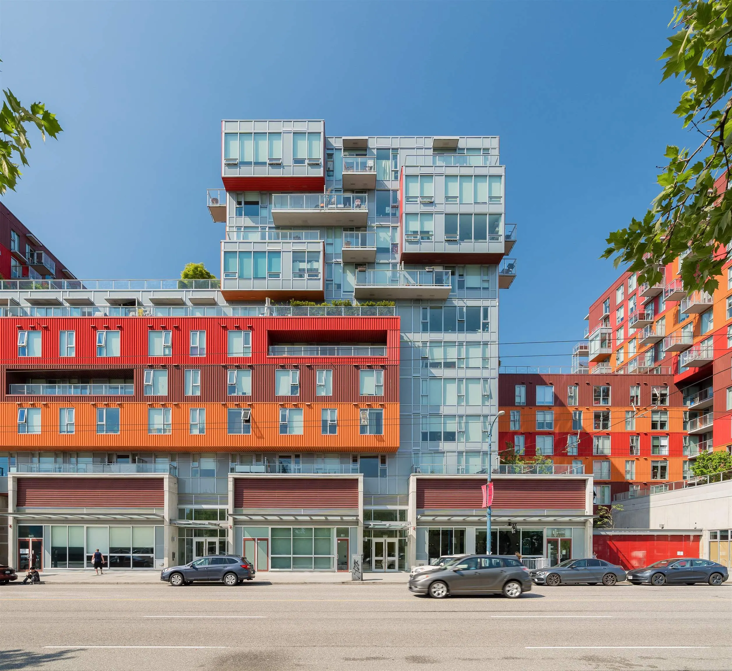 554 955 E Hastings Street
