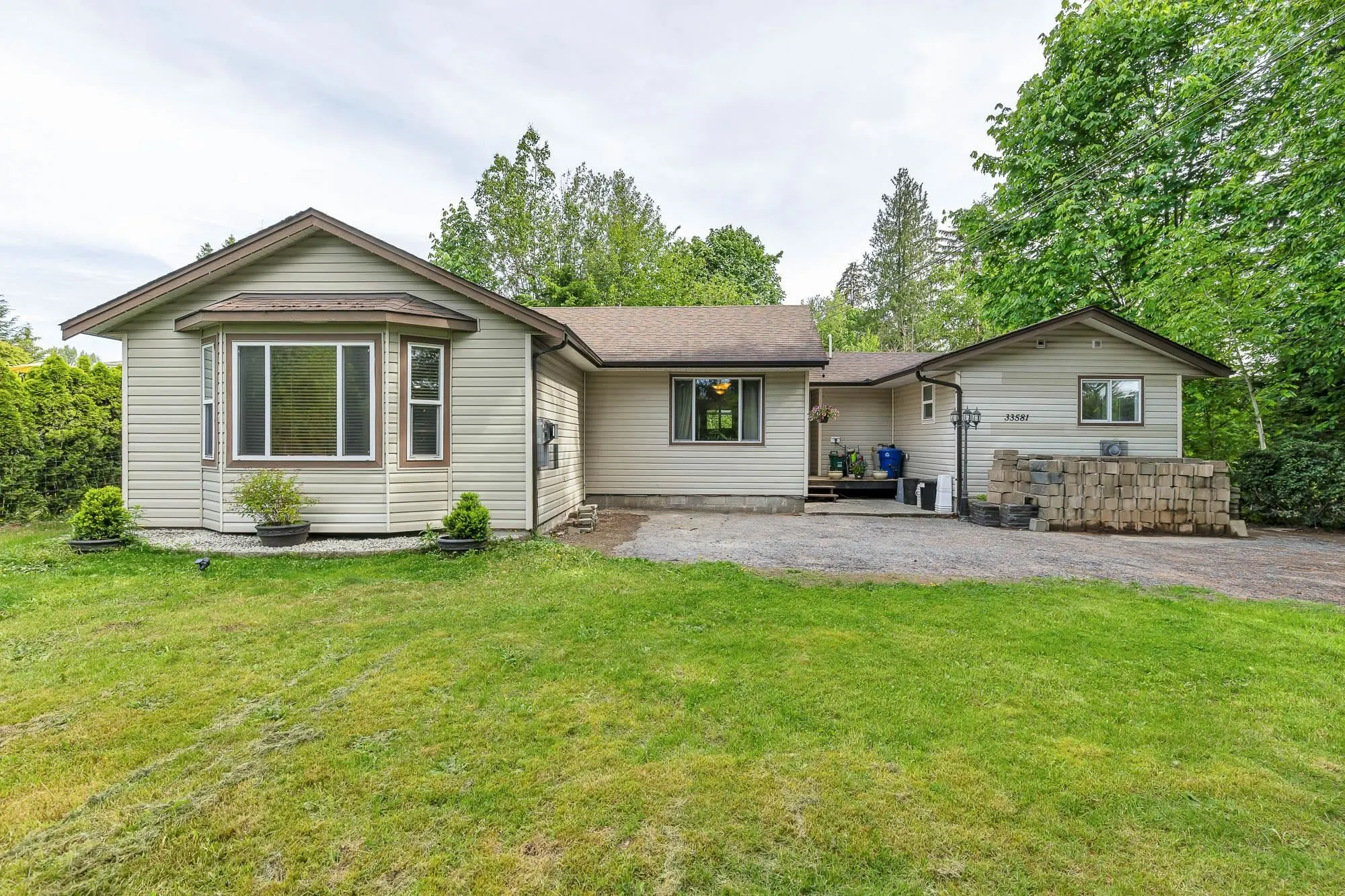 33581 Dewdney Trunk Road