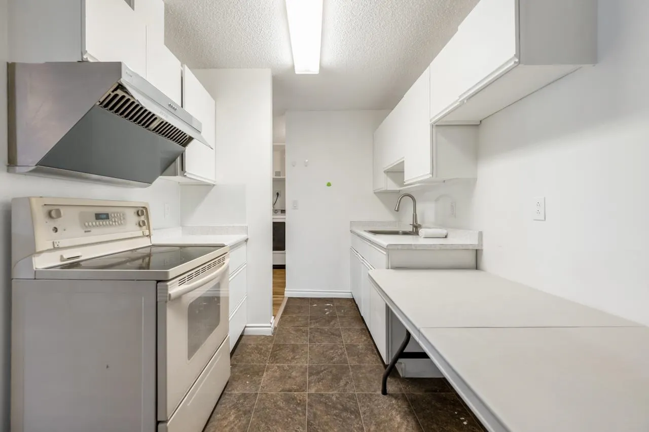 203 2425 Shaughnessy Street