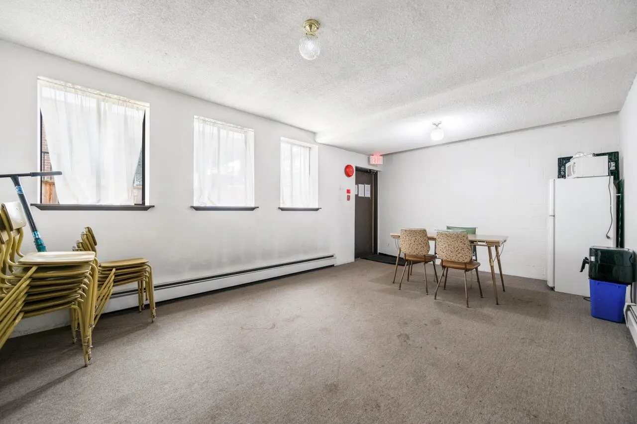 203 2425 Shaughnessy Street