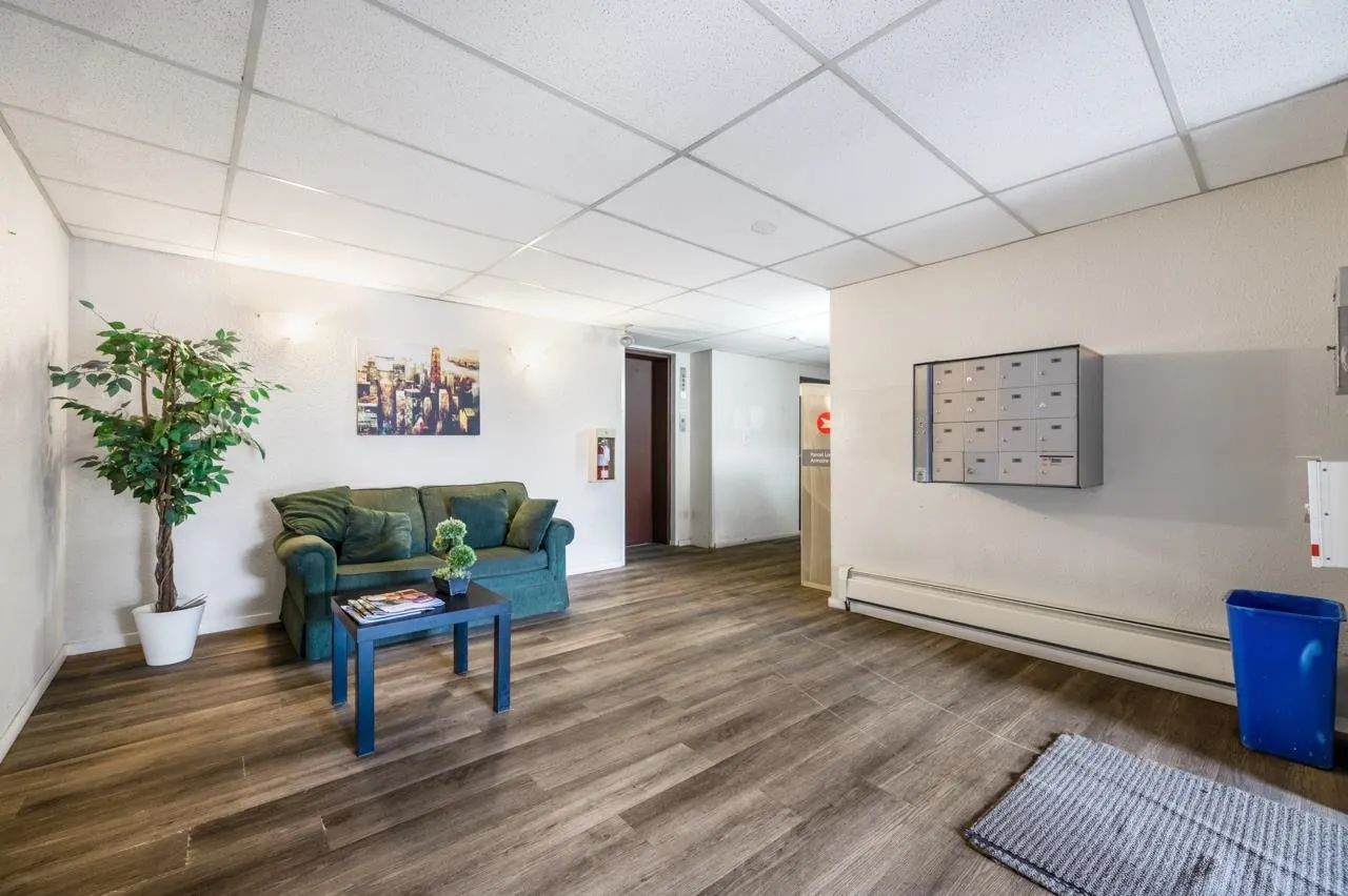 203 2425 Shaughnessy Street