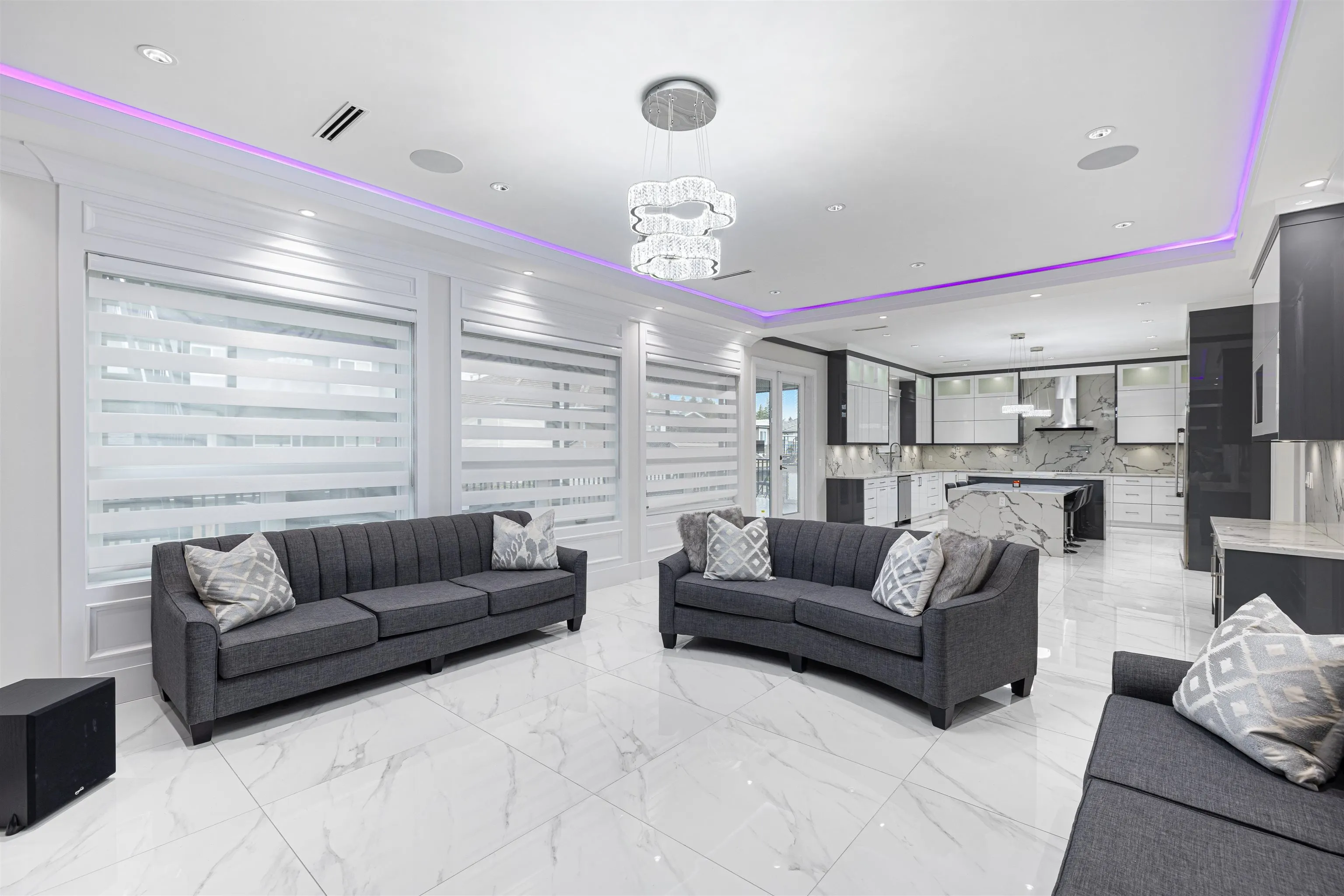 6899 Clevedon Drive
