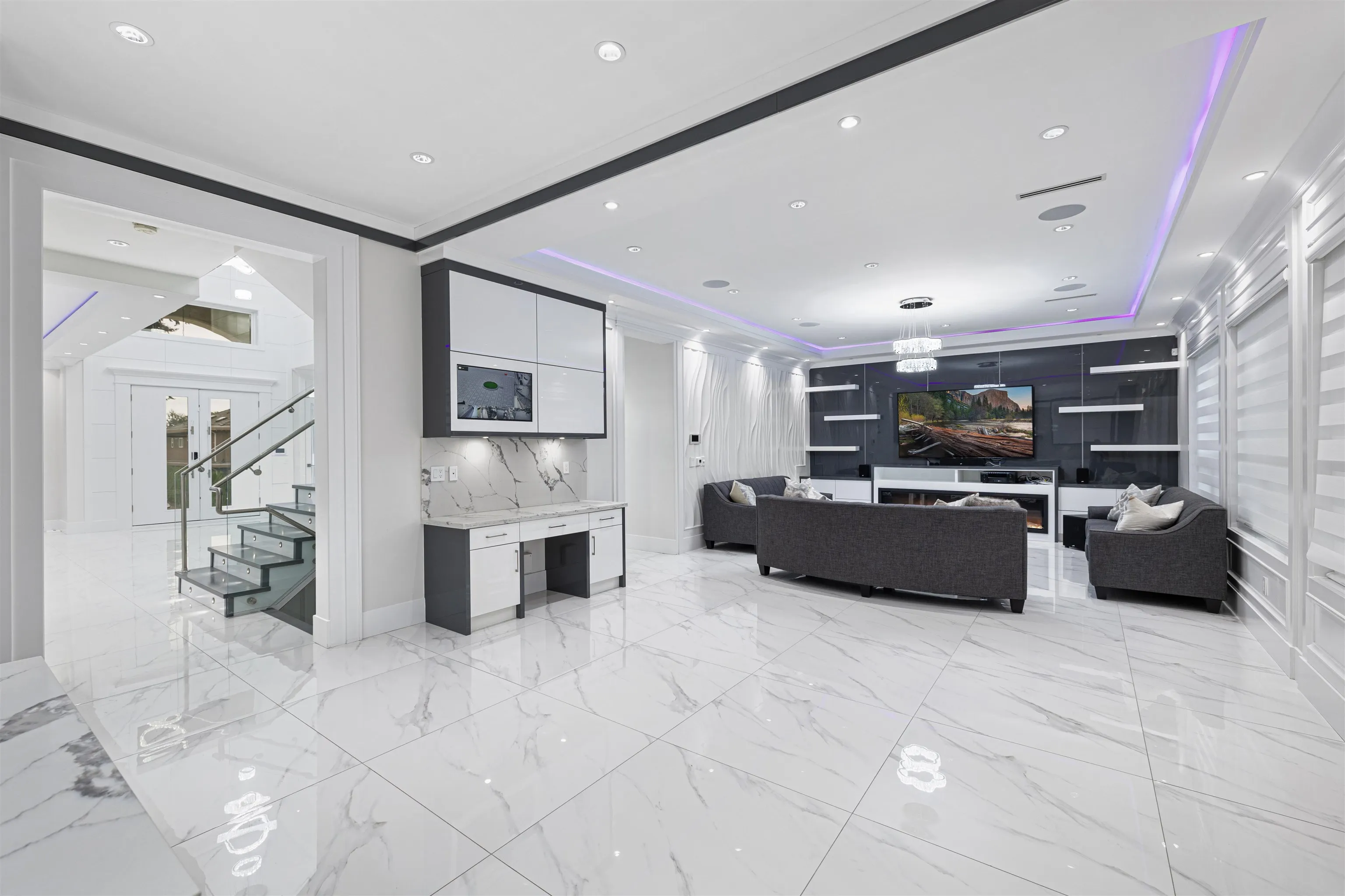 6899 Clevedon Drive