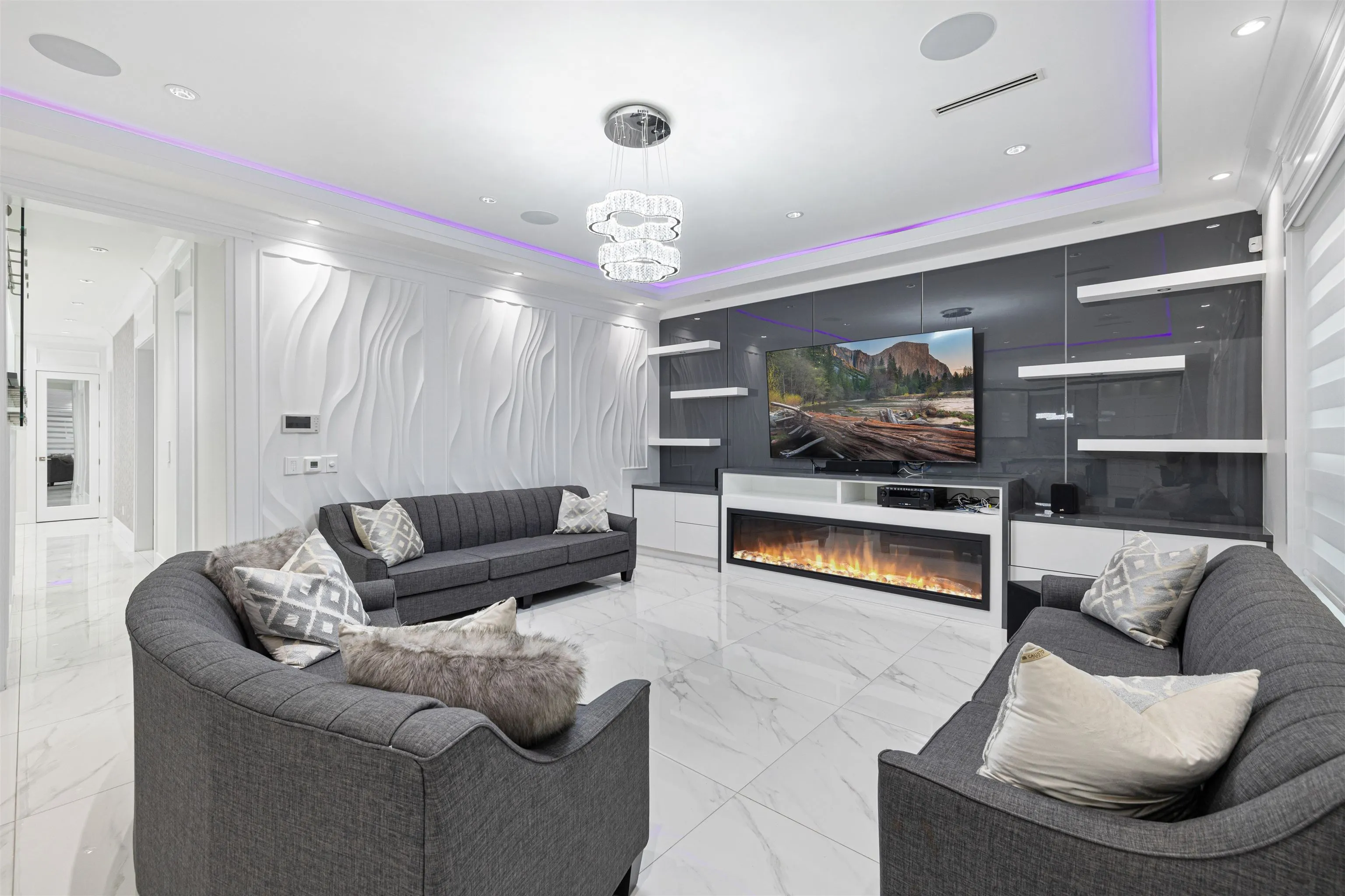 6899 Clevedon Drive