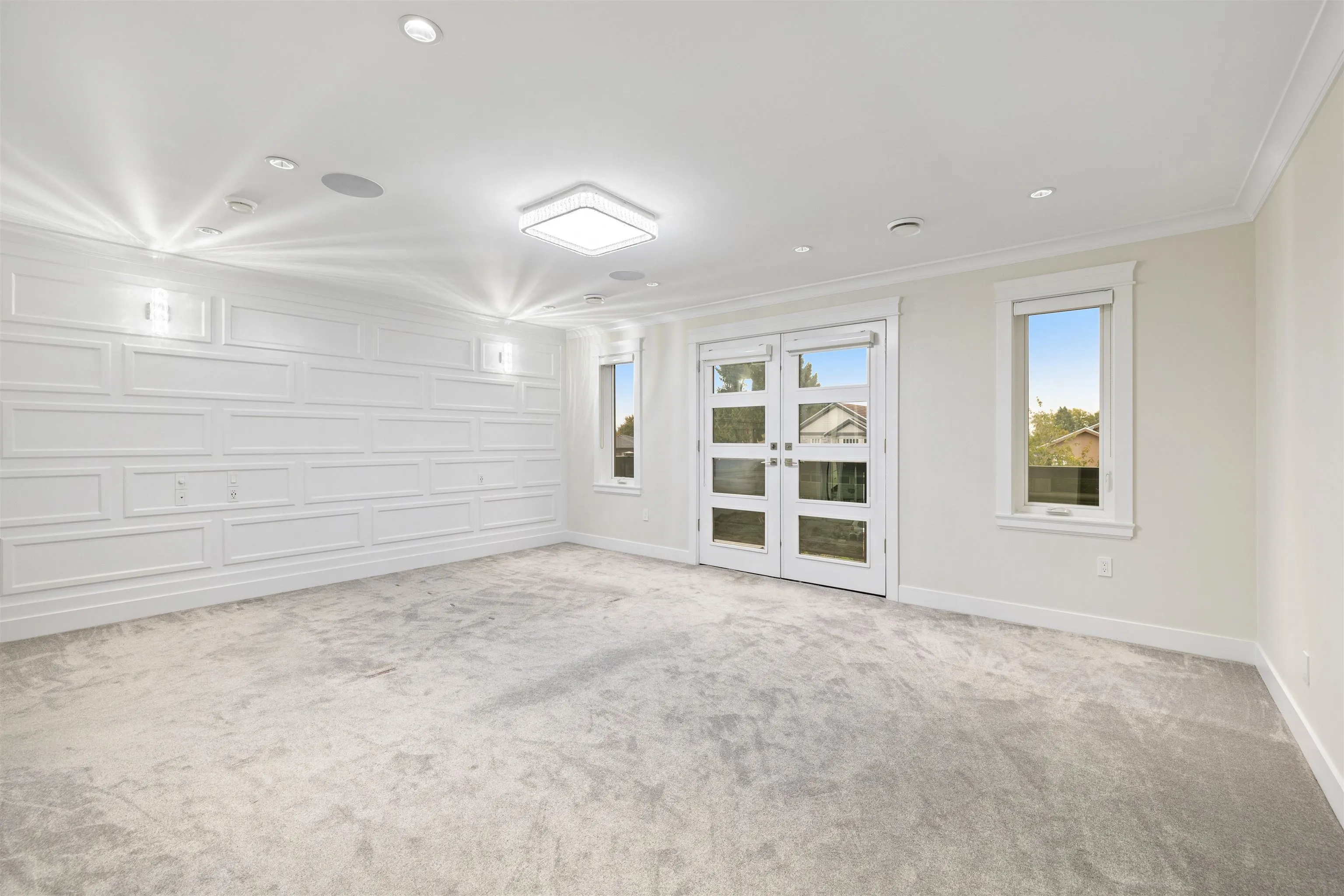6899 Clevedon Drive