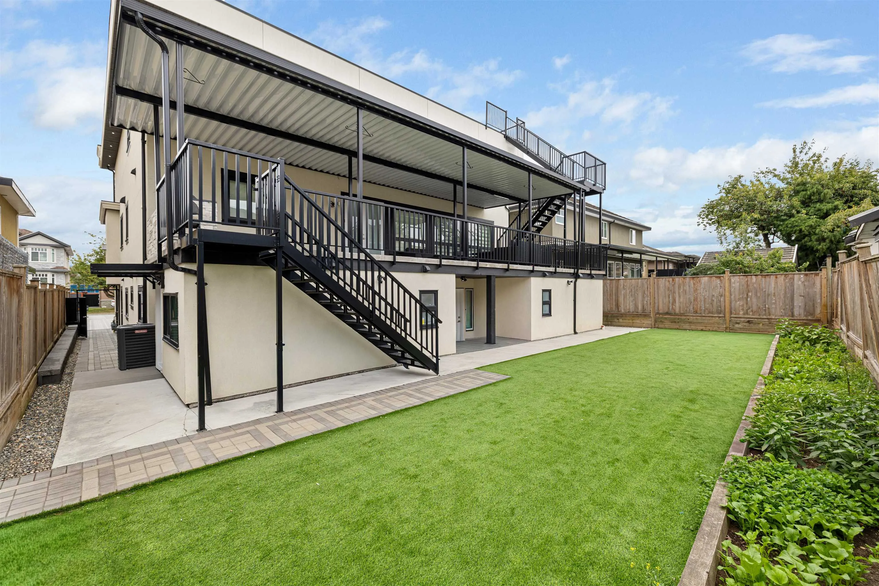 6899 Clevedon Drive