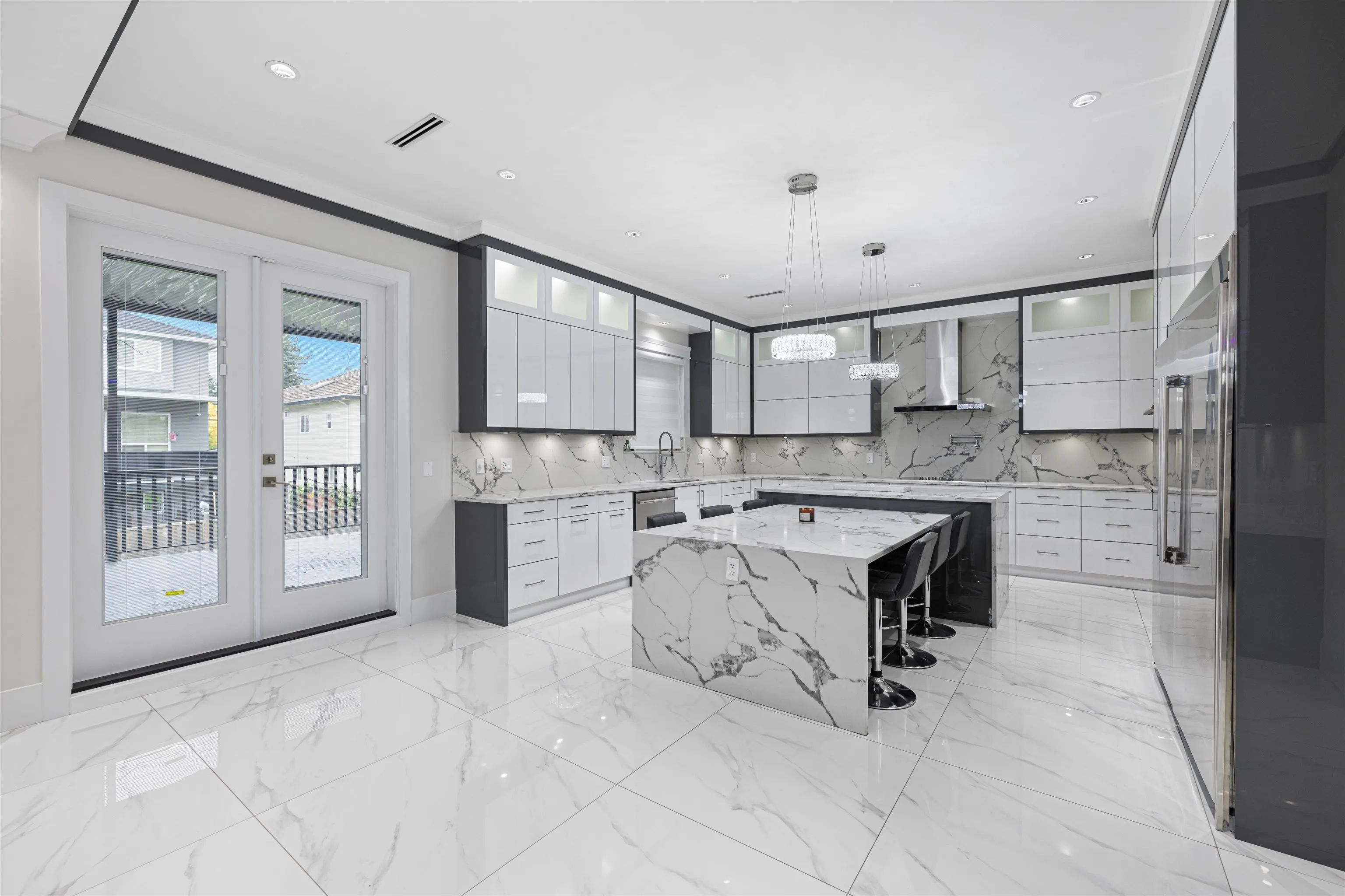 6899 Clevedon Drive