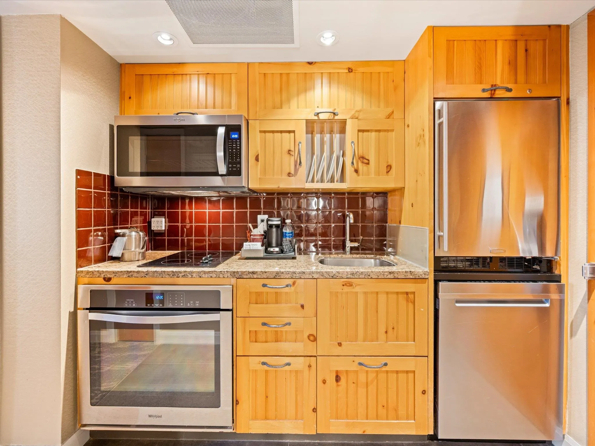 685 4090 Whistler Way