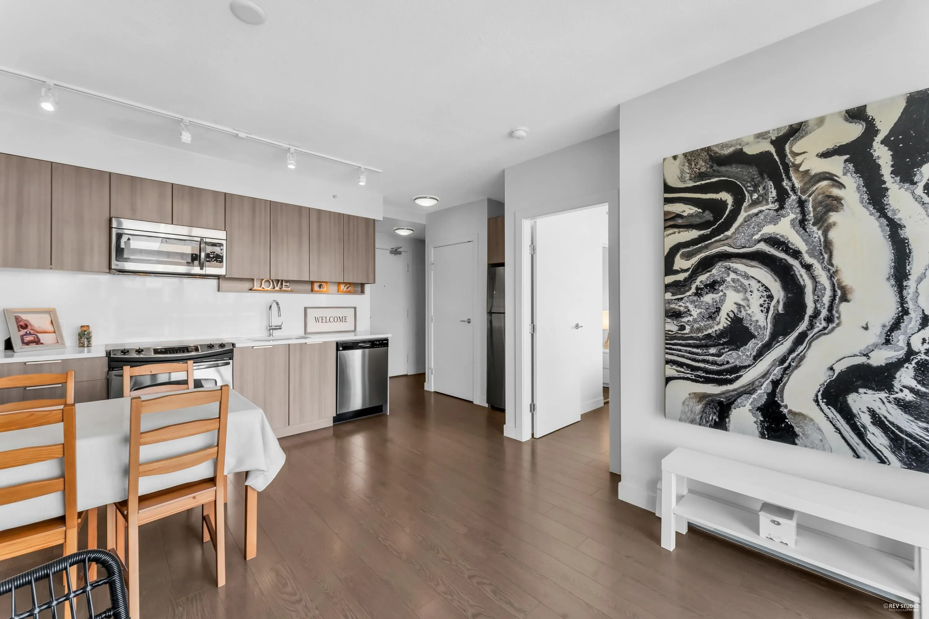 2602 13308 Central Avenue