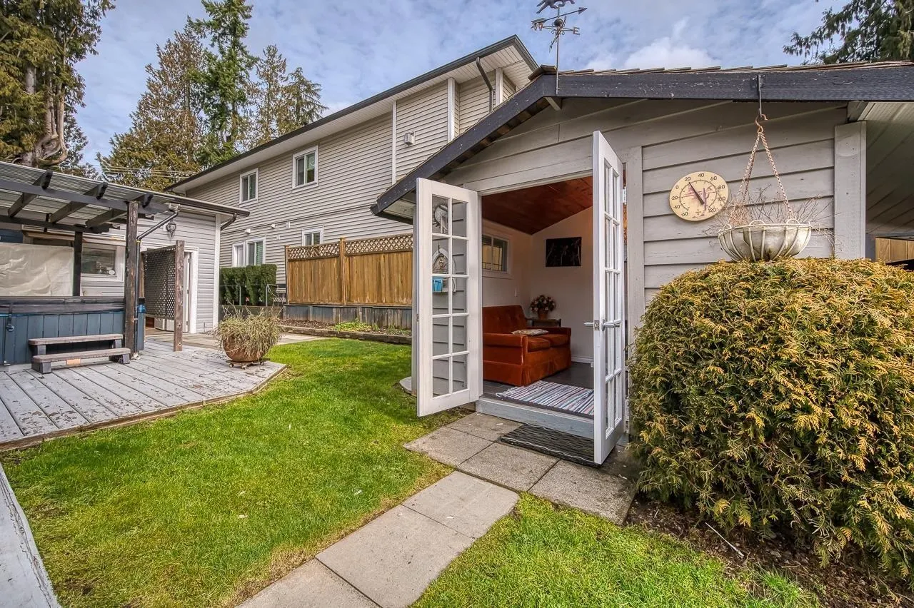 20712 River Road