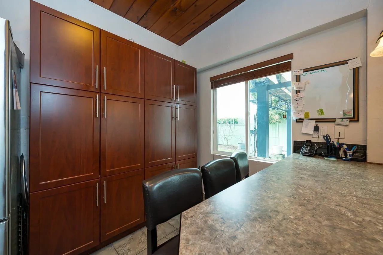 20712 River Road