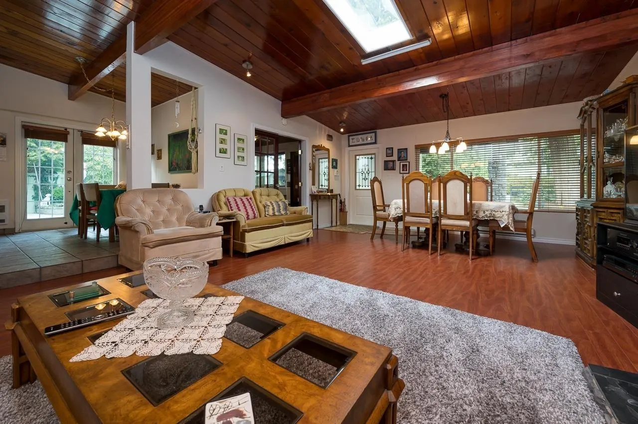 20712 River Road
