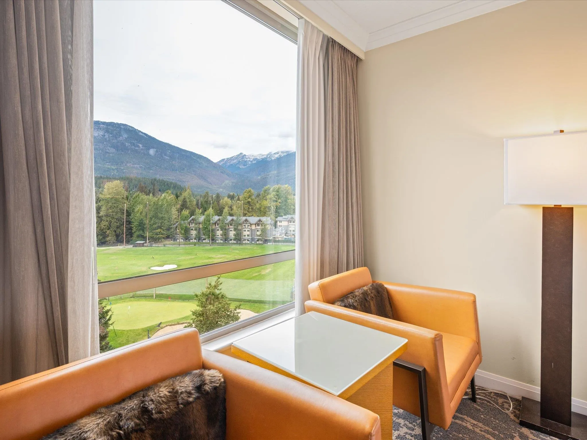 660 4090 Whistler Way